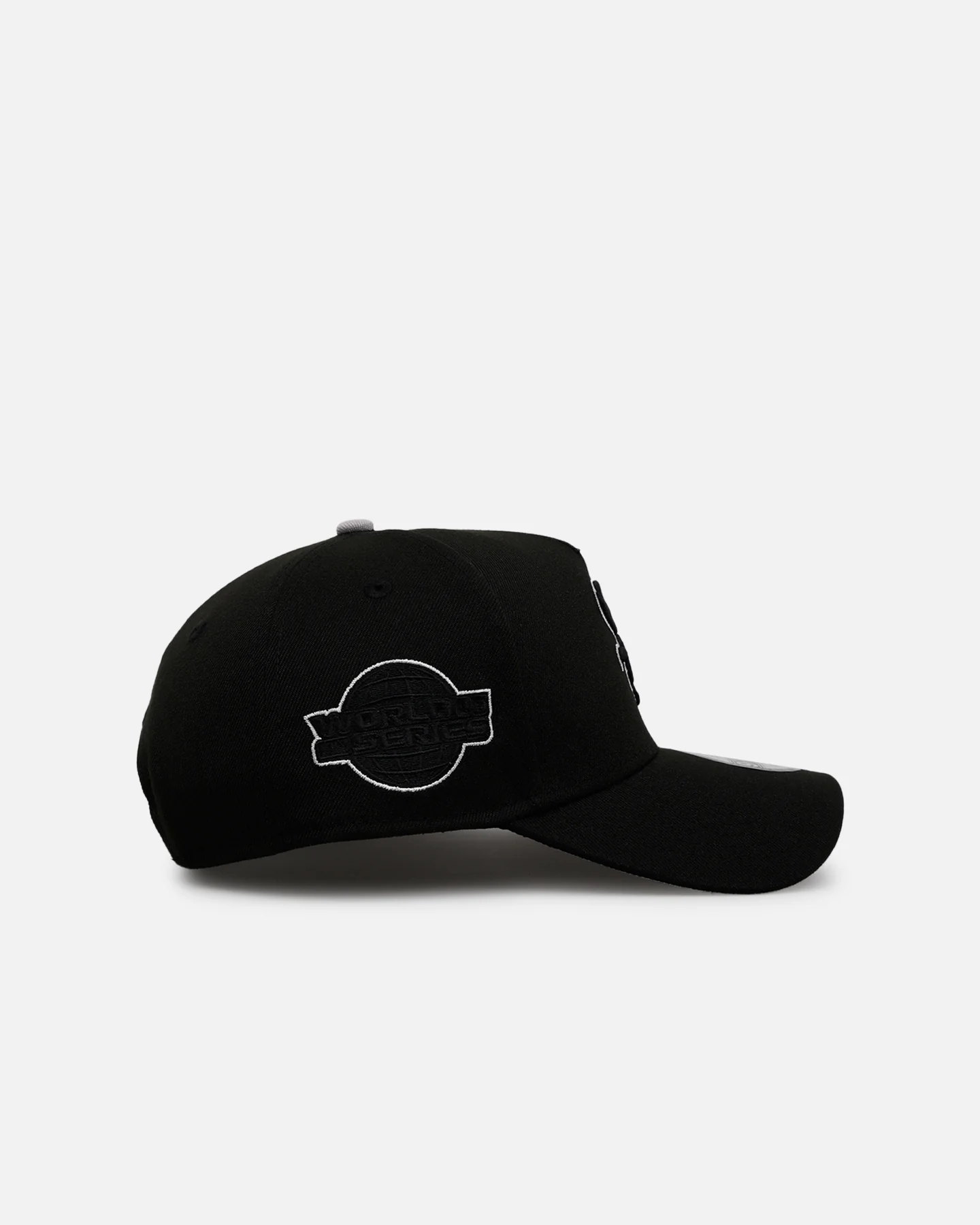 New Era Chicago White Sox 'Outline' 9FORTY A-Frame Snapback Black - Image 3