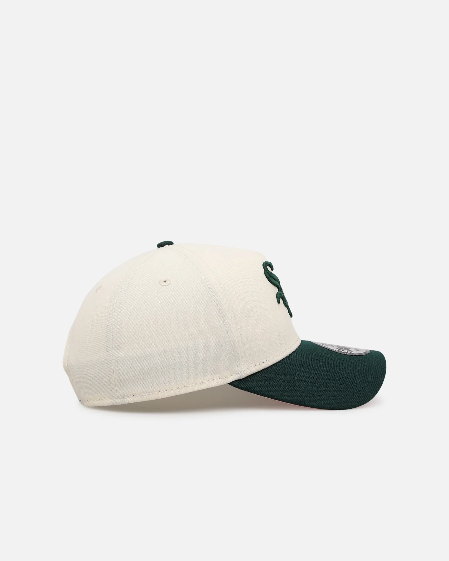 New Era Chicago White Sox 'Pink Satin Hearts Green' 9FORTY A-Frame Snapback Chrome/Dark Green - Image 3