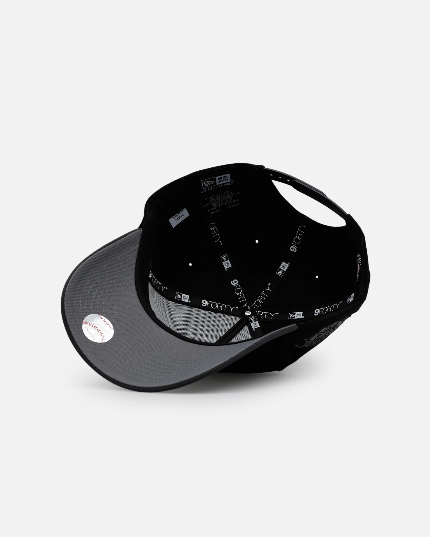 New Era Chicago White Sox 'Stealth' 9FORTY A-Frame Snapback Black/Charcoal - Image 6