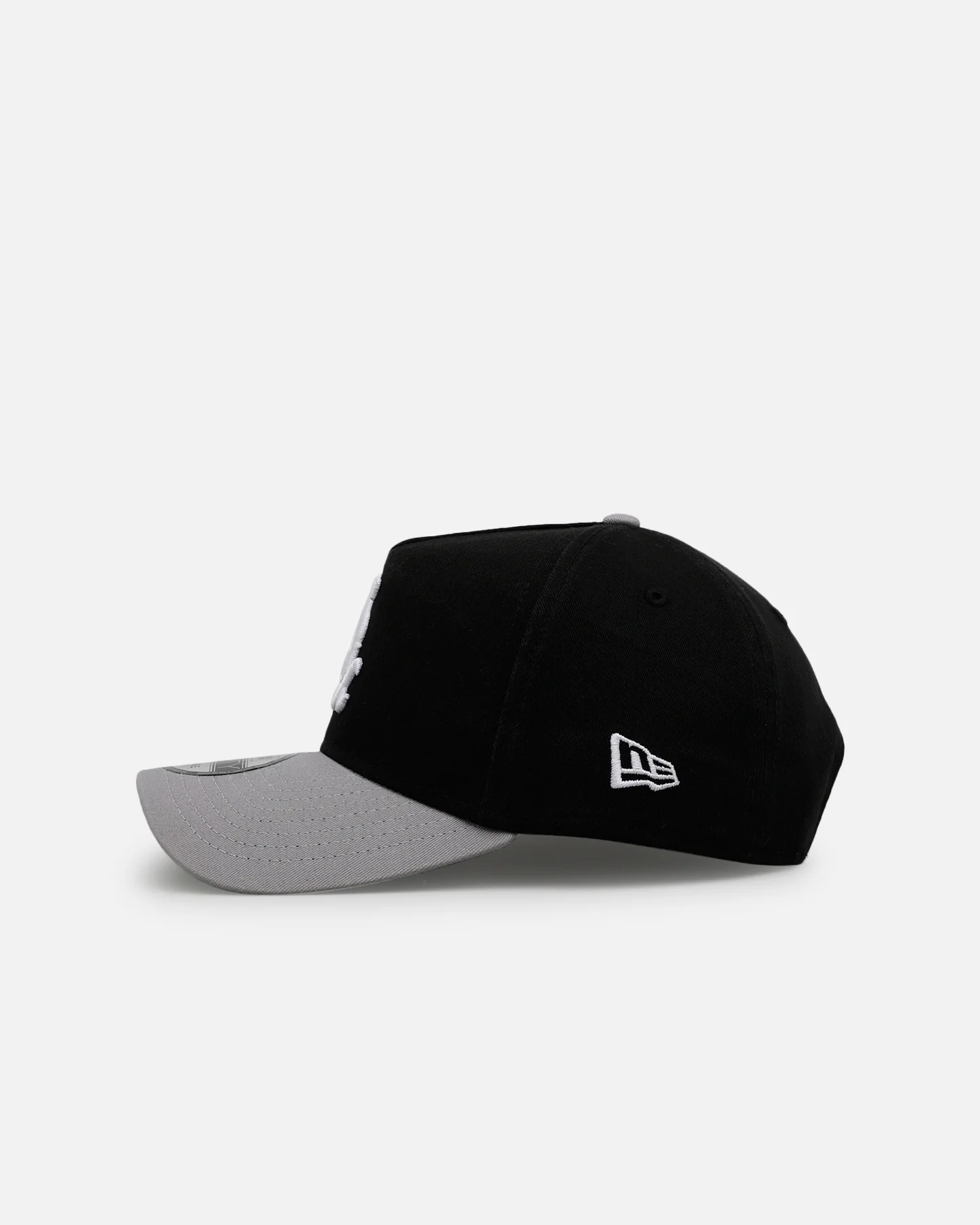New Era Chicago White Sox 'Pigment Dye Two Tone' 9FORTY A-Frame Snapback Black/Official Team Color - Image 4