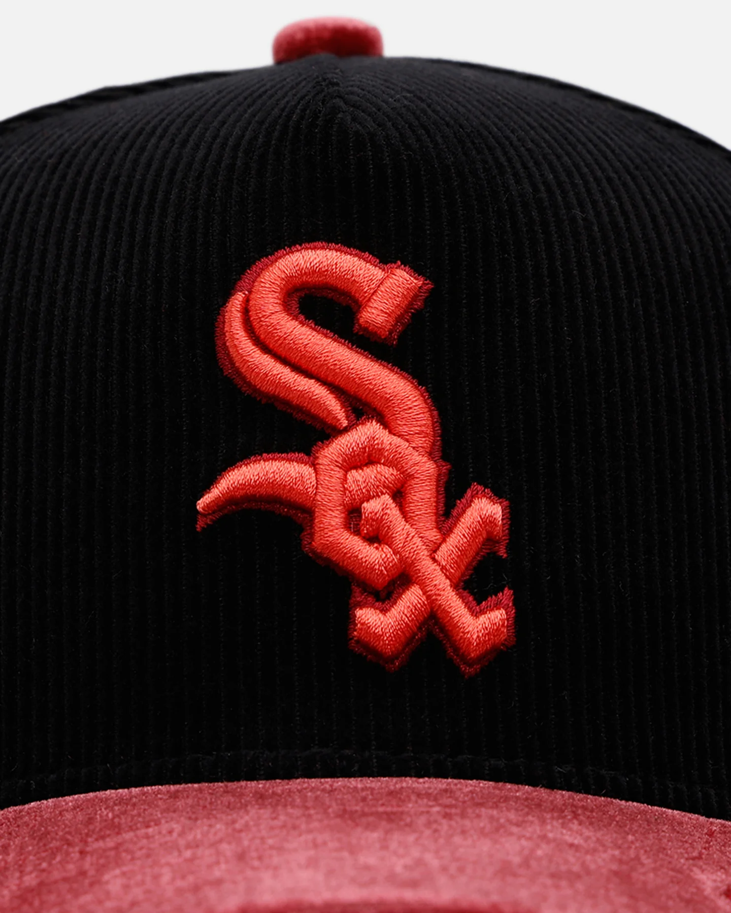 New Era Chicago White Sox 'Velvet Cord Certified Lover' 9FORTY A-Frame Premium Corduroy Snapback Black - Image 6