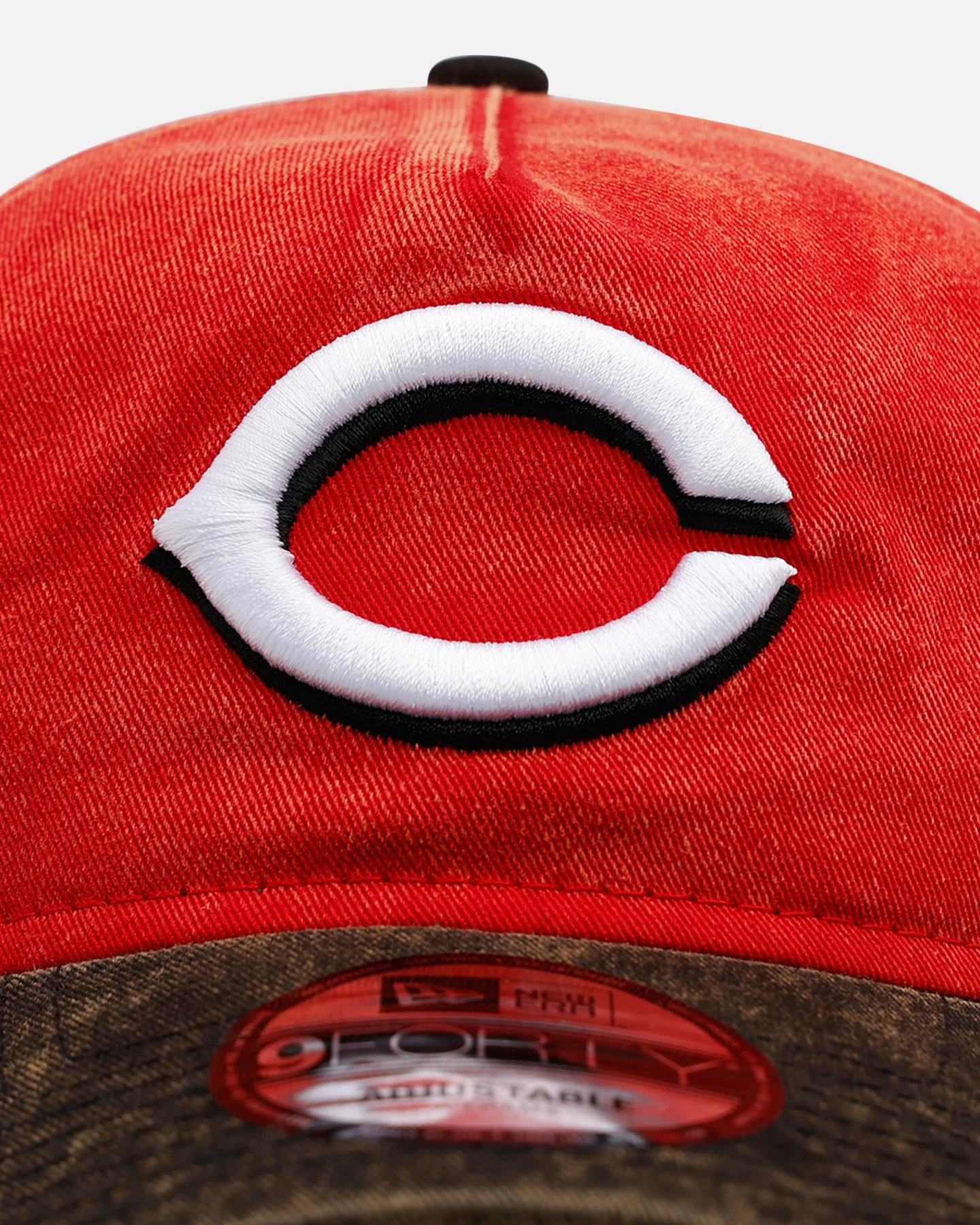 New Era Cincinnati Reds 'Washed Team Color' Unstructured 9FORTY A-Frame Snapback Official Team Color - Image 5