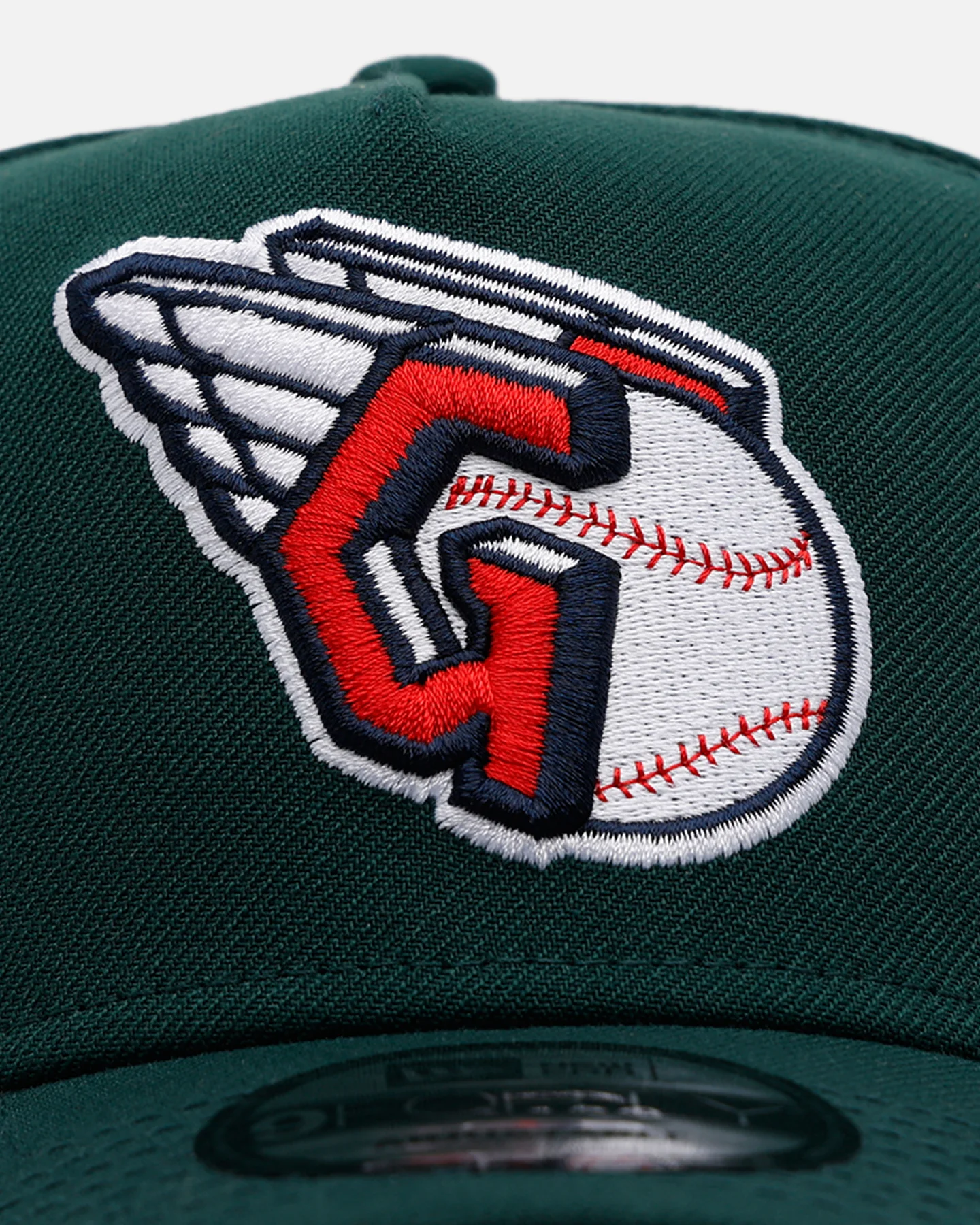 New Era Cleveland Guardians 'Evergreen' 9FORTY A-Frame Snapback Dark Green - Image 5
