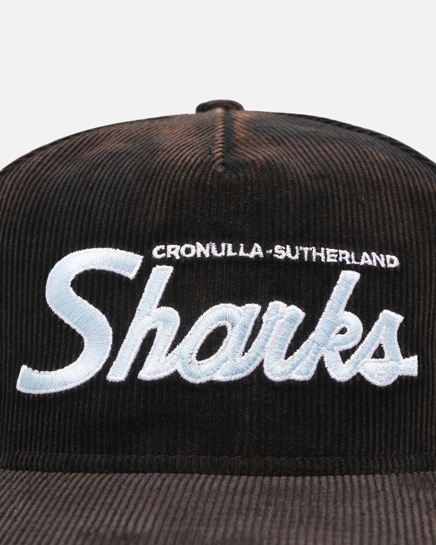 New Era Cronulla Sutherland Sharks 'NRL Golfer Washed Black' Pre-Curved Corduroy Golfer Snapback Washed Black - Image 5