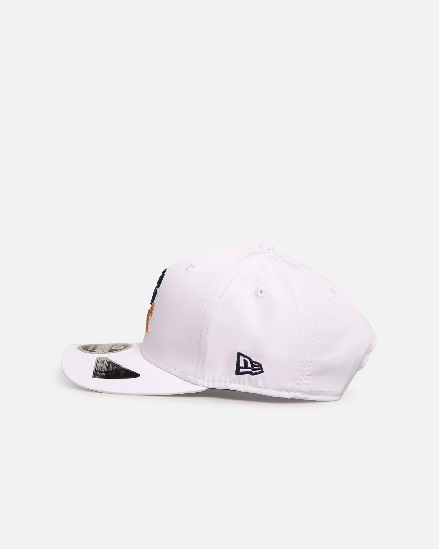 New Era Crushers Gold Club 'Liv Golf' 9SEVENTY Stretch Snapback White - Image 4