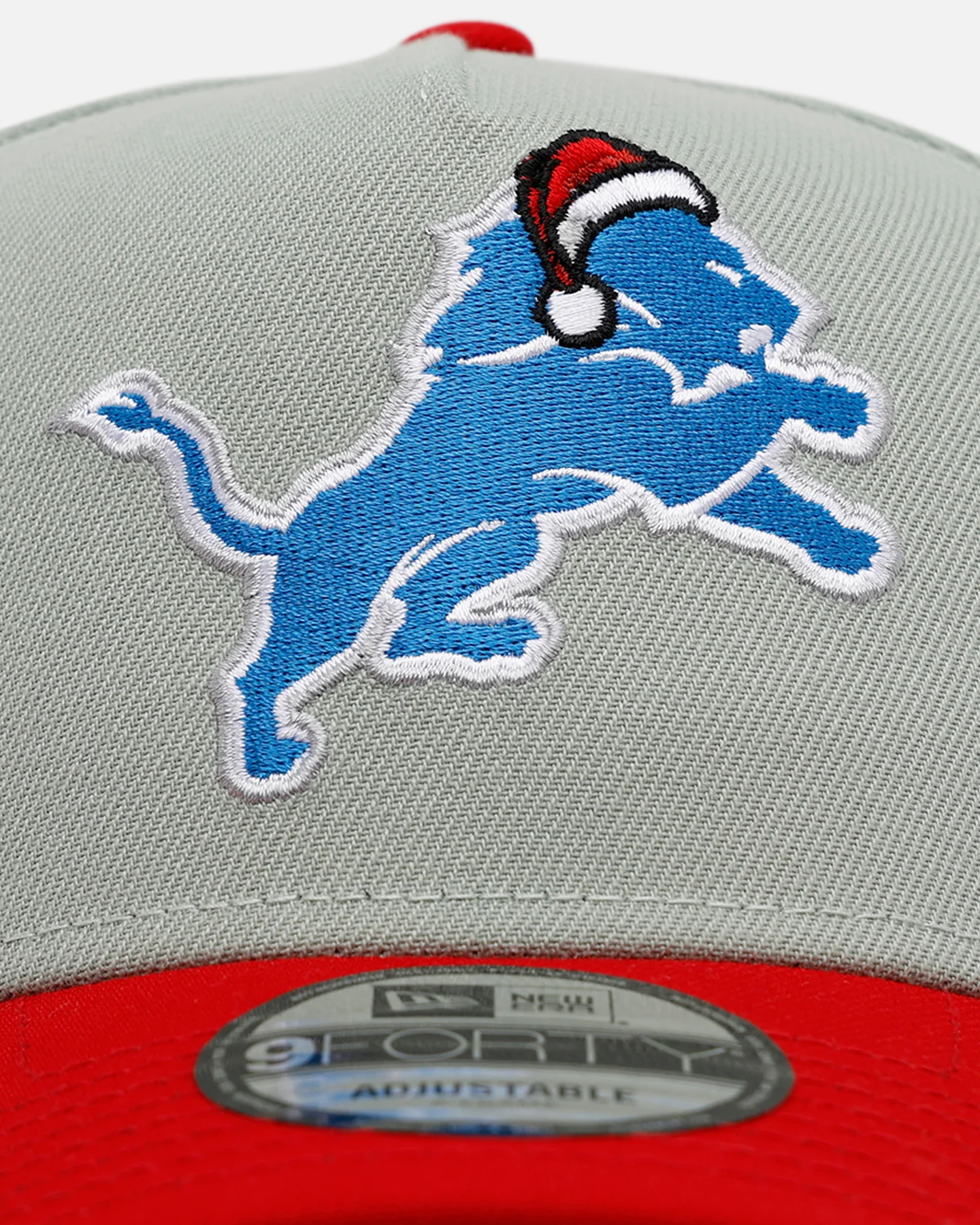New Era Detroit Lions 'All I Want For Christmas' 9FORTY A-Frame Snapback Green/Red - Image 5