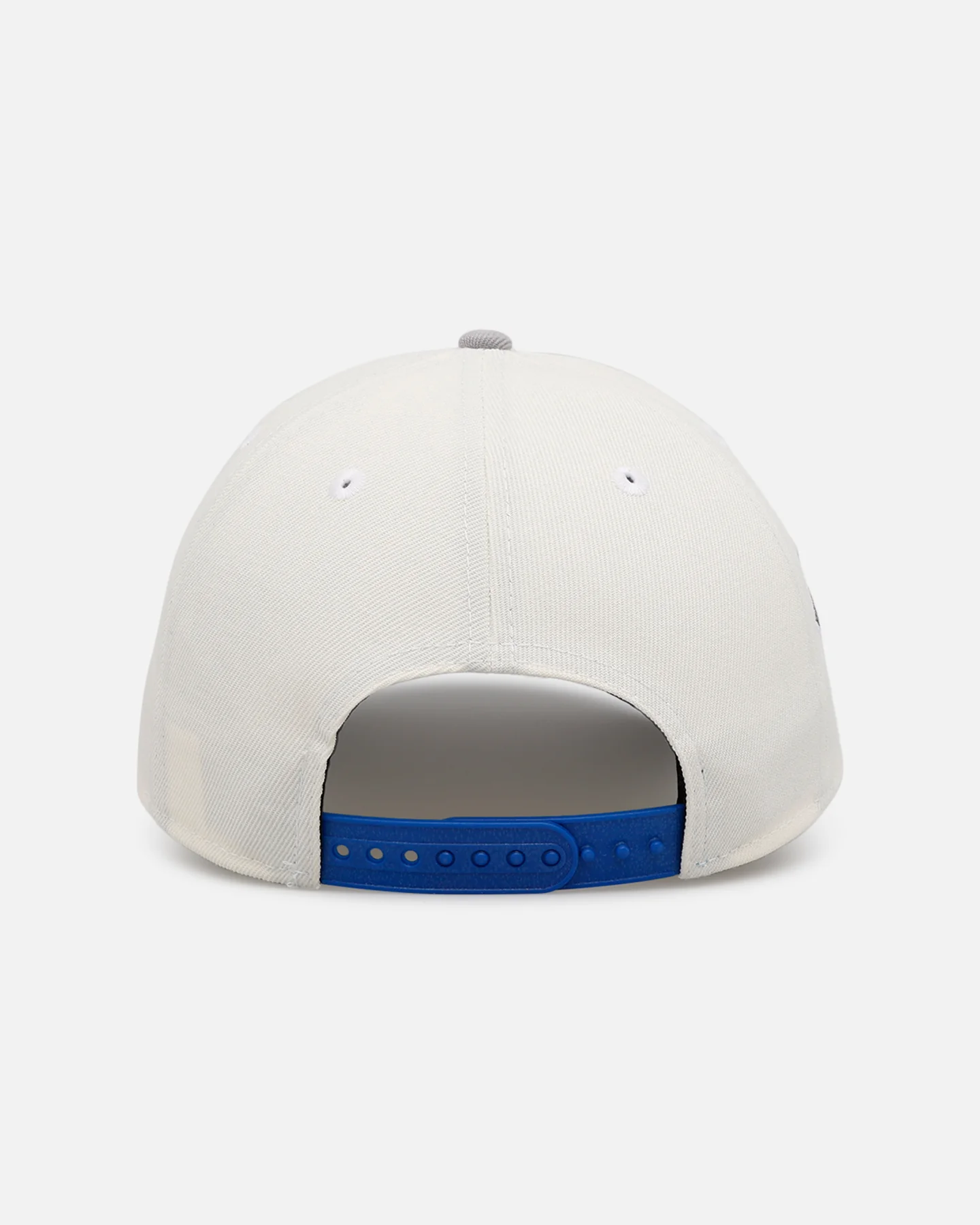 New Era Detroit Lions 'Chrome Metallic Wordmark' 9FORTY A-Frame Snapback Chrome - Image 2