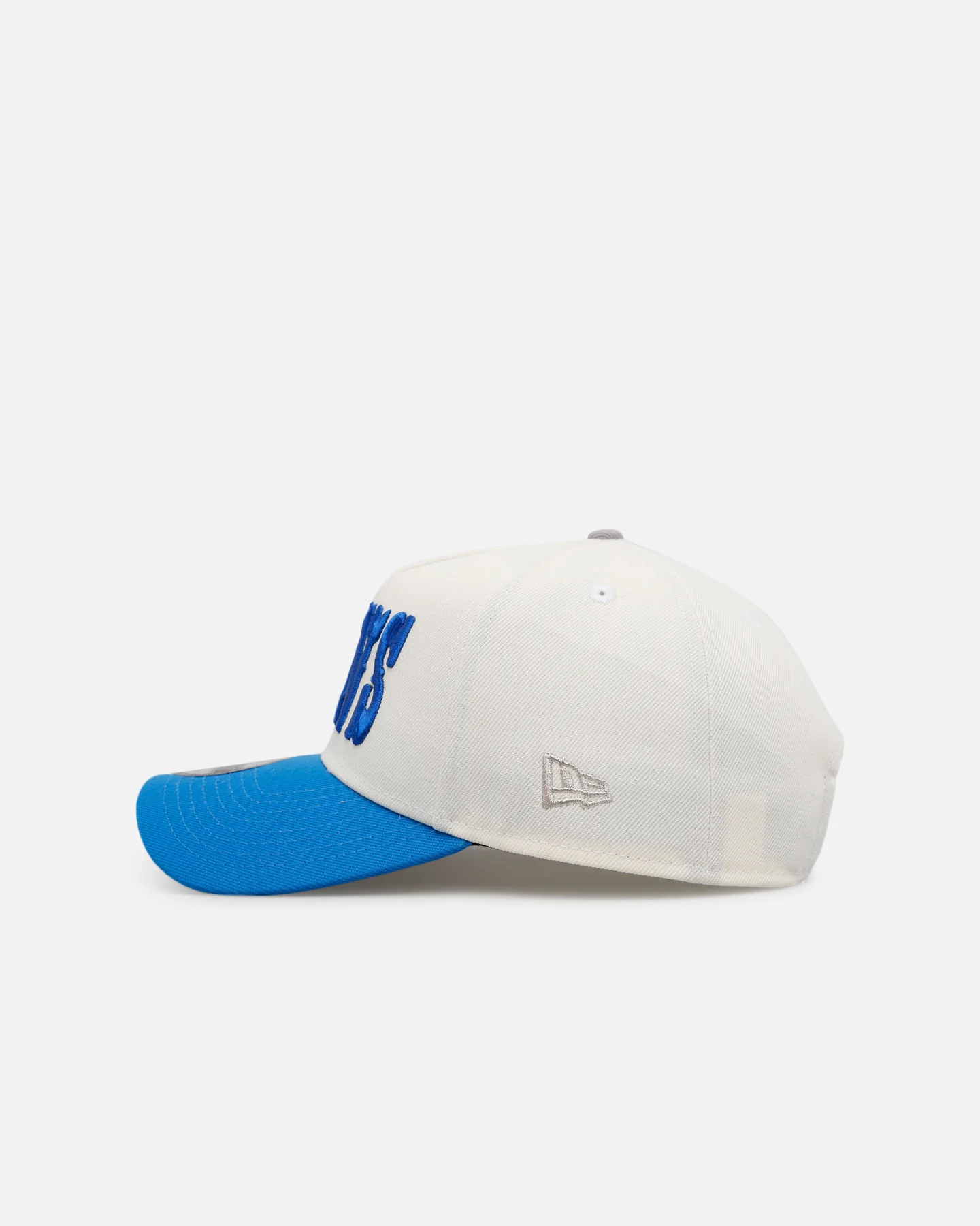 New Era Detroit Lions 'Chrome Metallic Wordmark' 9FORTY A-Frame Snapback Chrome - Image 4