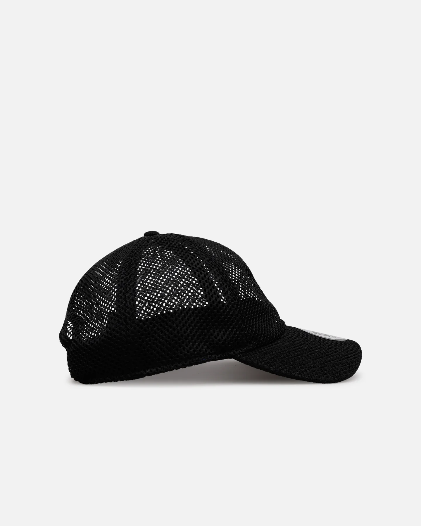New Era Detroit Tigers ' Black Mesh' Casual Classic Strapback Black - Image 3