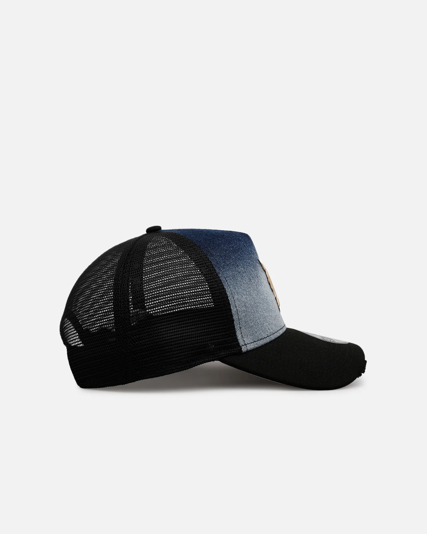 New Era Detroit Tigers 'Bleach' 9FORTY A-Frame Trucker Snapback Denim - Image 3