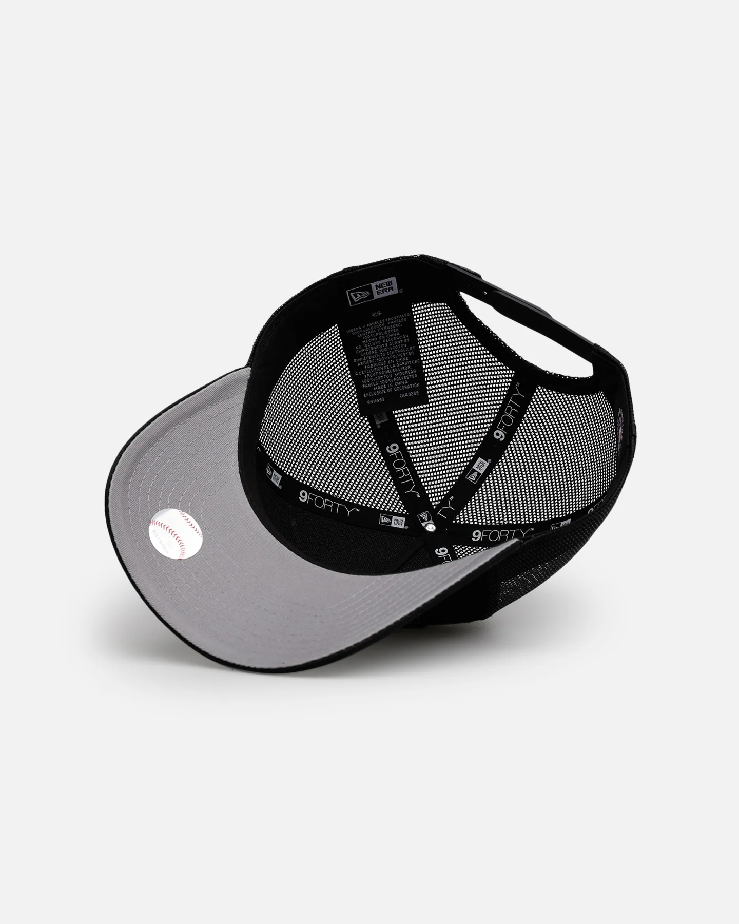 New Era Detroit Tigers 'Distressed' 9FORTY A-Frame Trucker Snapback Black/White - Image 6