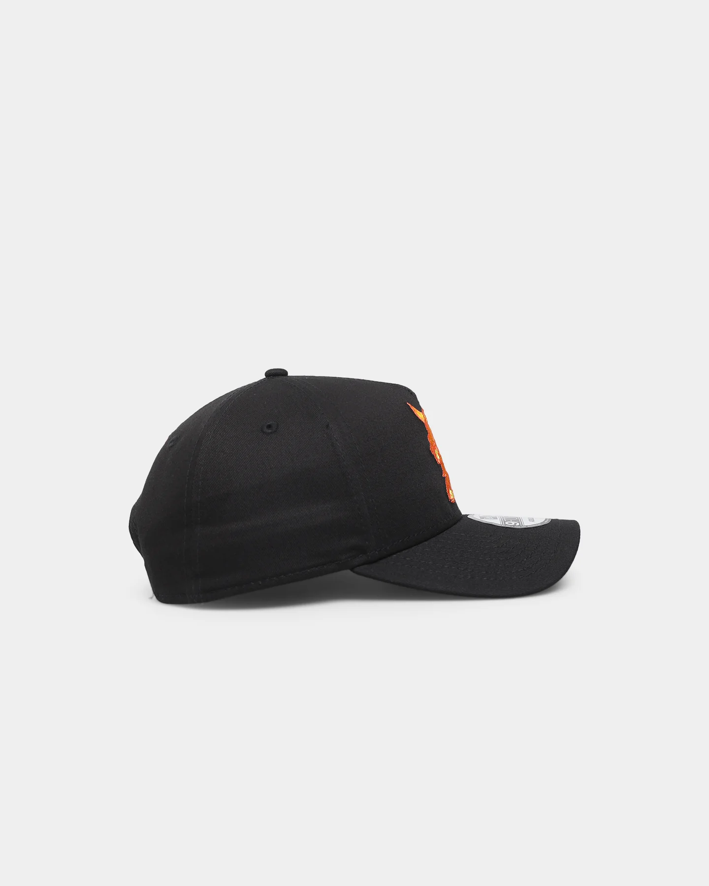 New Era Detroit Tigers 'Flamin' Hot' 9FORTY A-Frame Snapback Black/Flame - Image 3