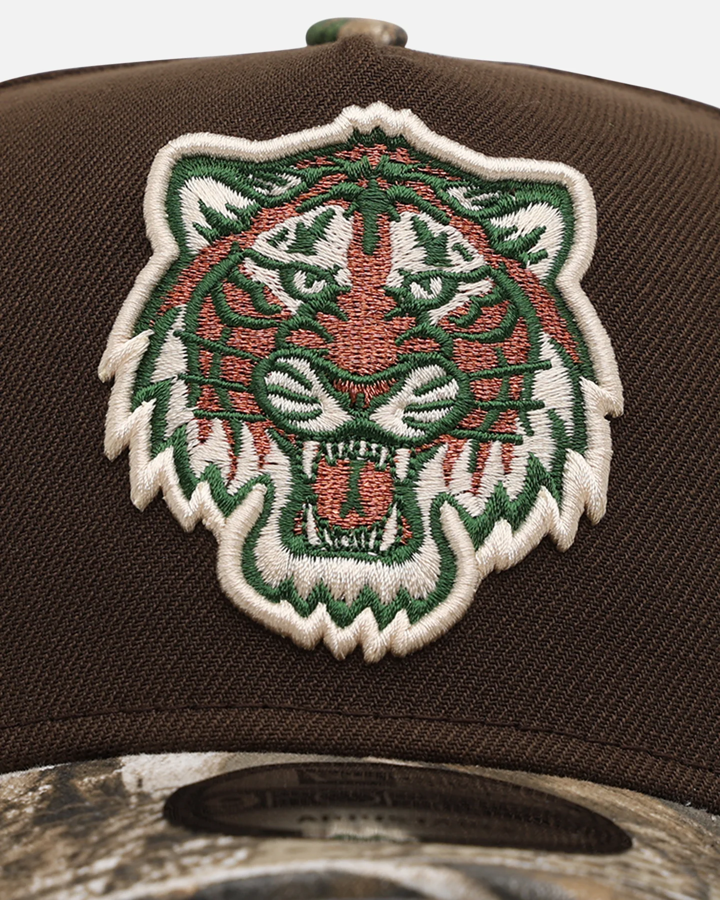 New Era Detroit Tigers 'Great Outdoors' 9FORTY A-Frame Snapback Brown/Camo - Image 5