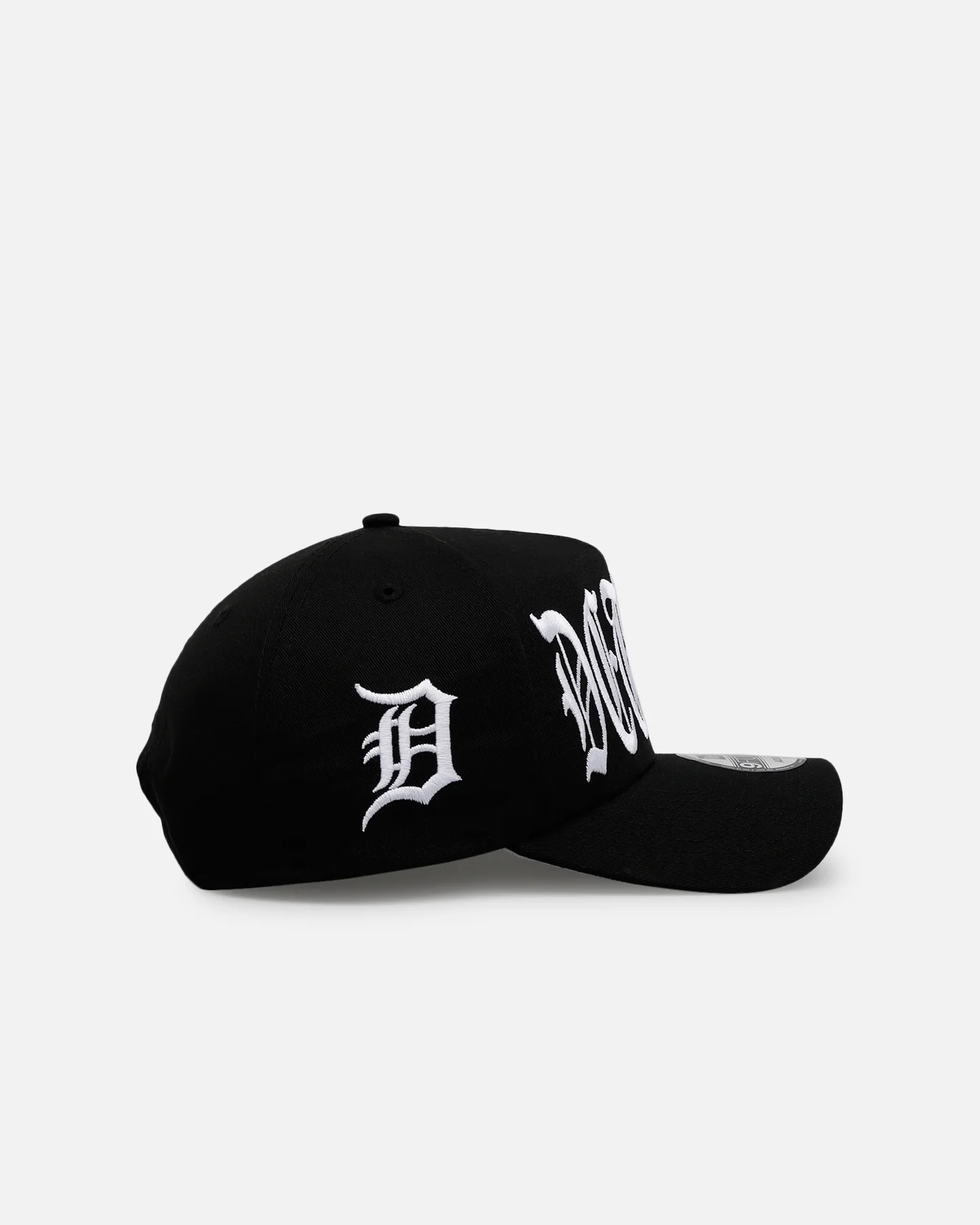 New Era Detroit Tigers 'Oversized Gothic Script Crown' 9FORTY A-Frame Snapback Black/White - Image 3