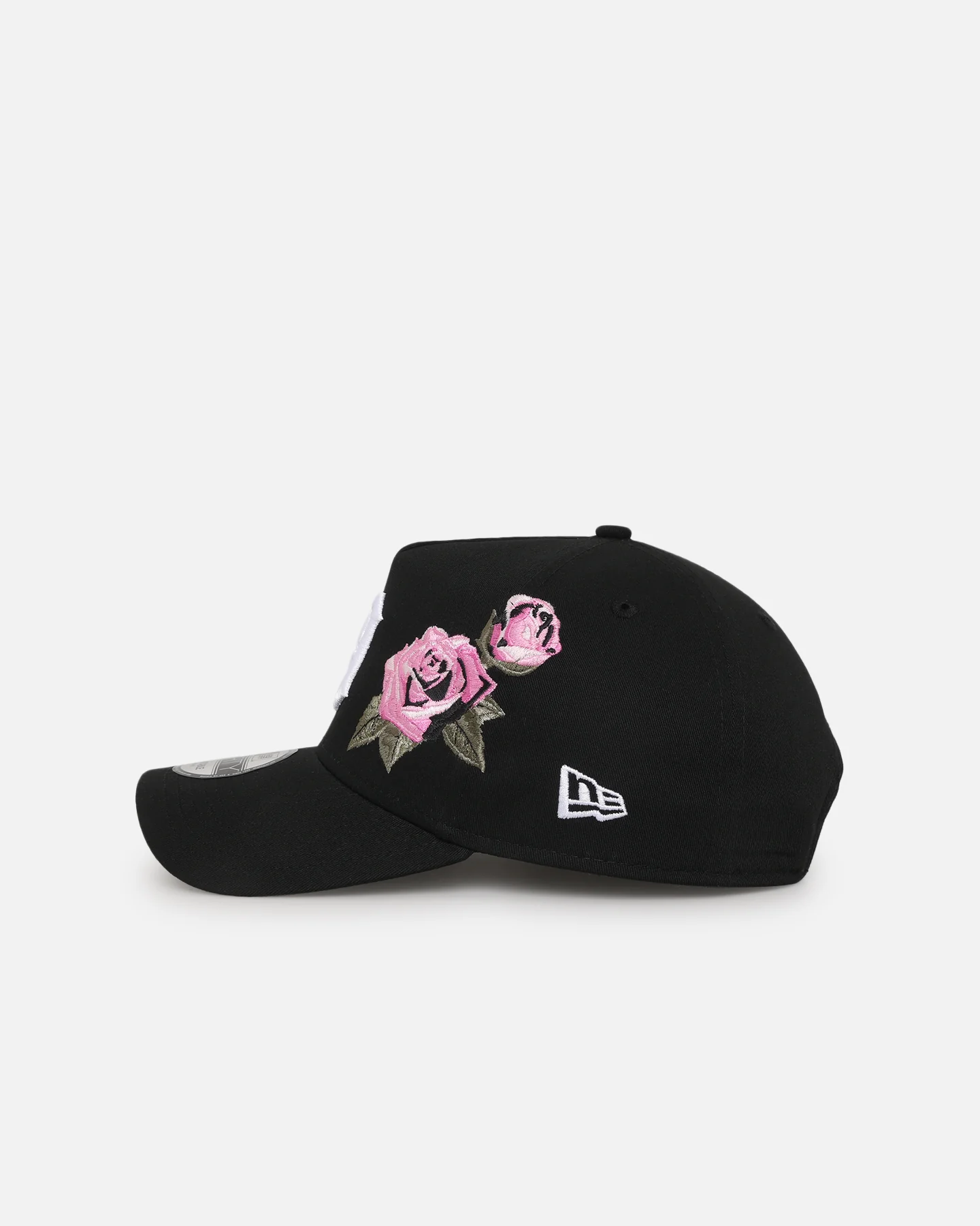 New Era Detroit Tigers 'Pink Rose Embroidery' 9FORTY A-Frame Snapback Black/Pink - Image 4