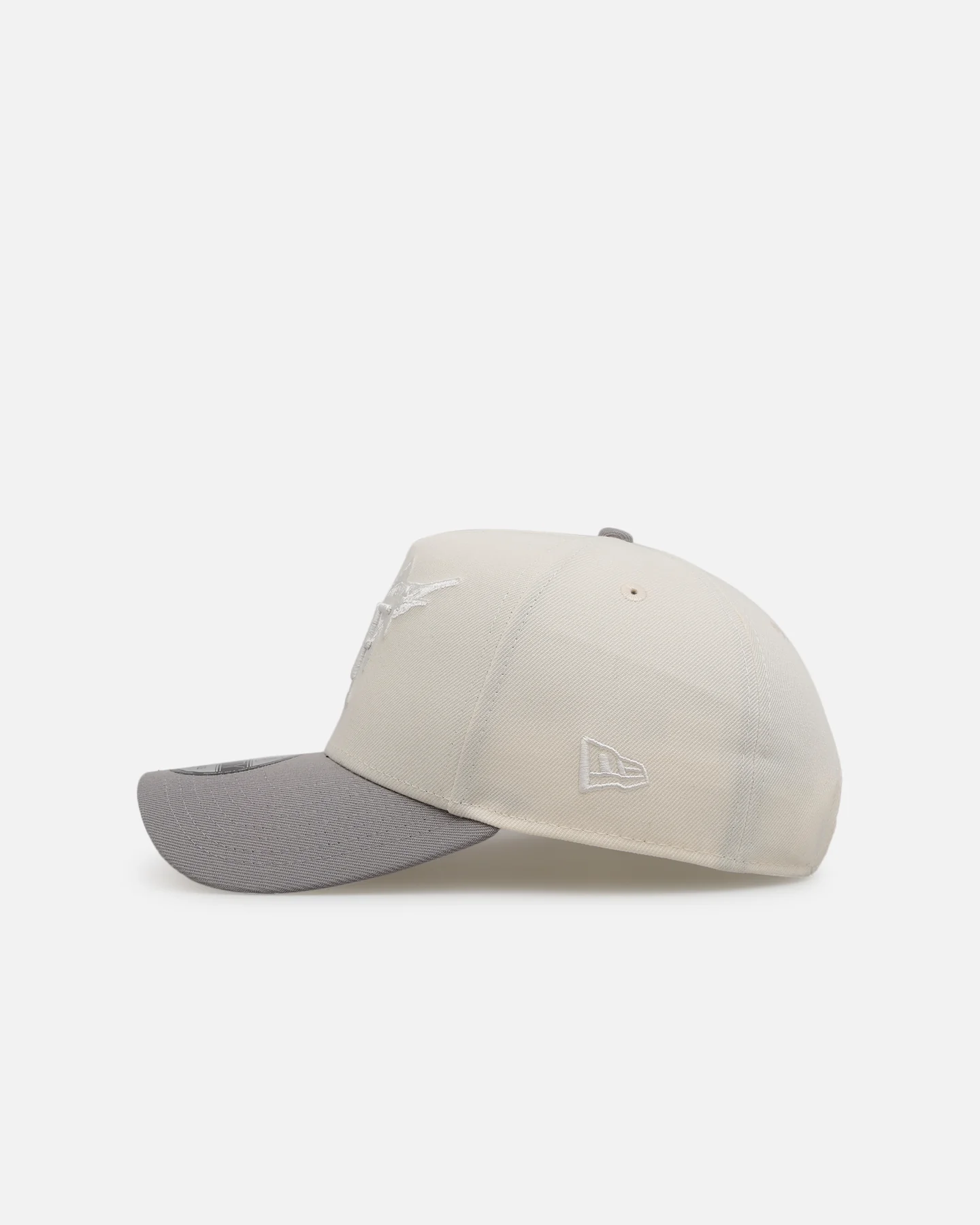 New Era Florida Marlins 'Too Clean' 9FORTY A-Frame Snapback Chrome - Image 4