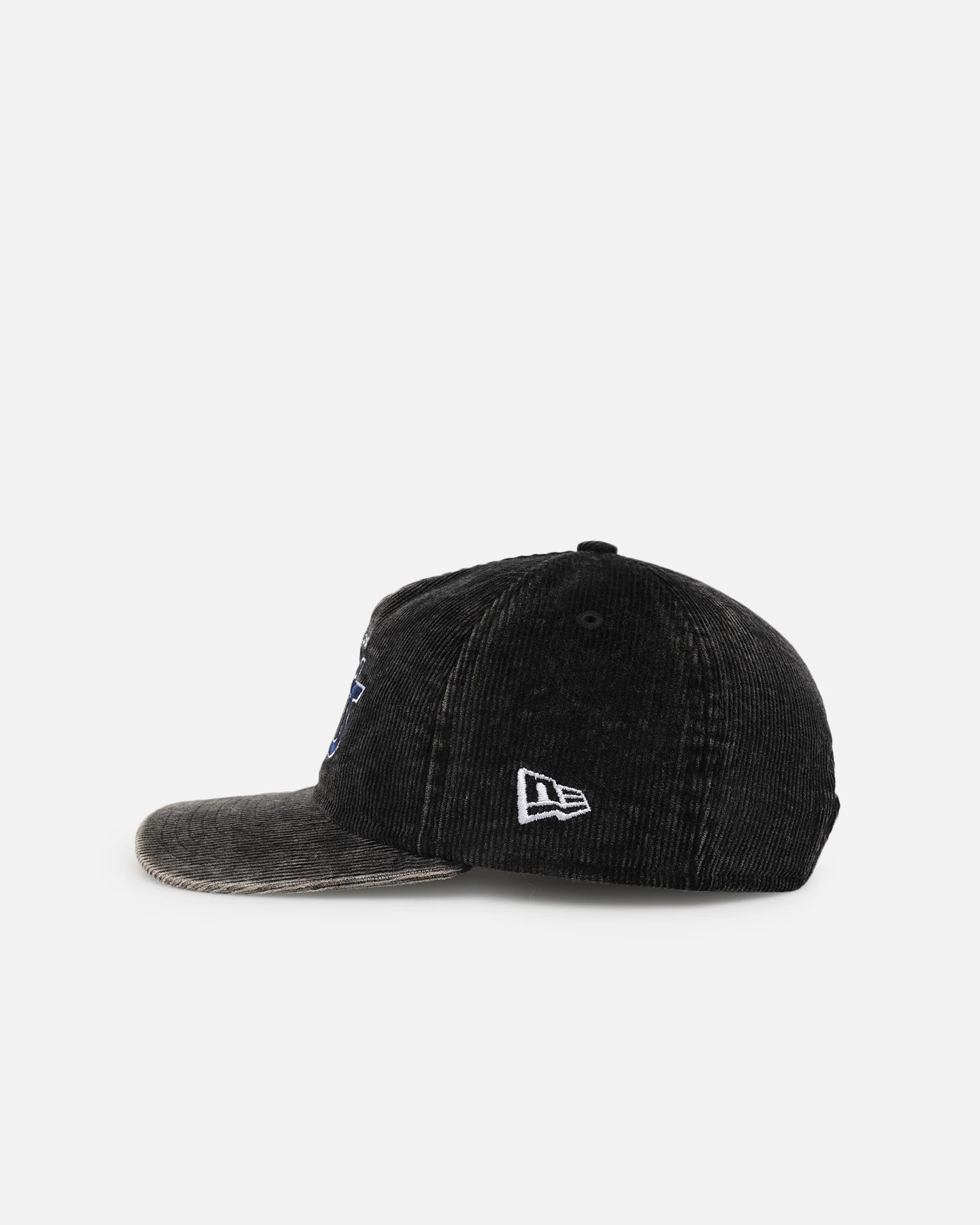 New Era Geelong Cats 'Washed Corduroy' Pre-Curved Golfer Snapback Black/Kelly Green - Image 4