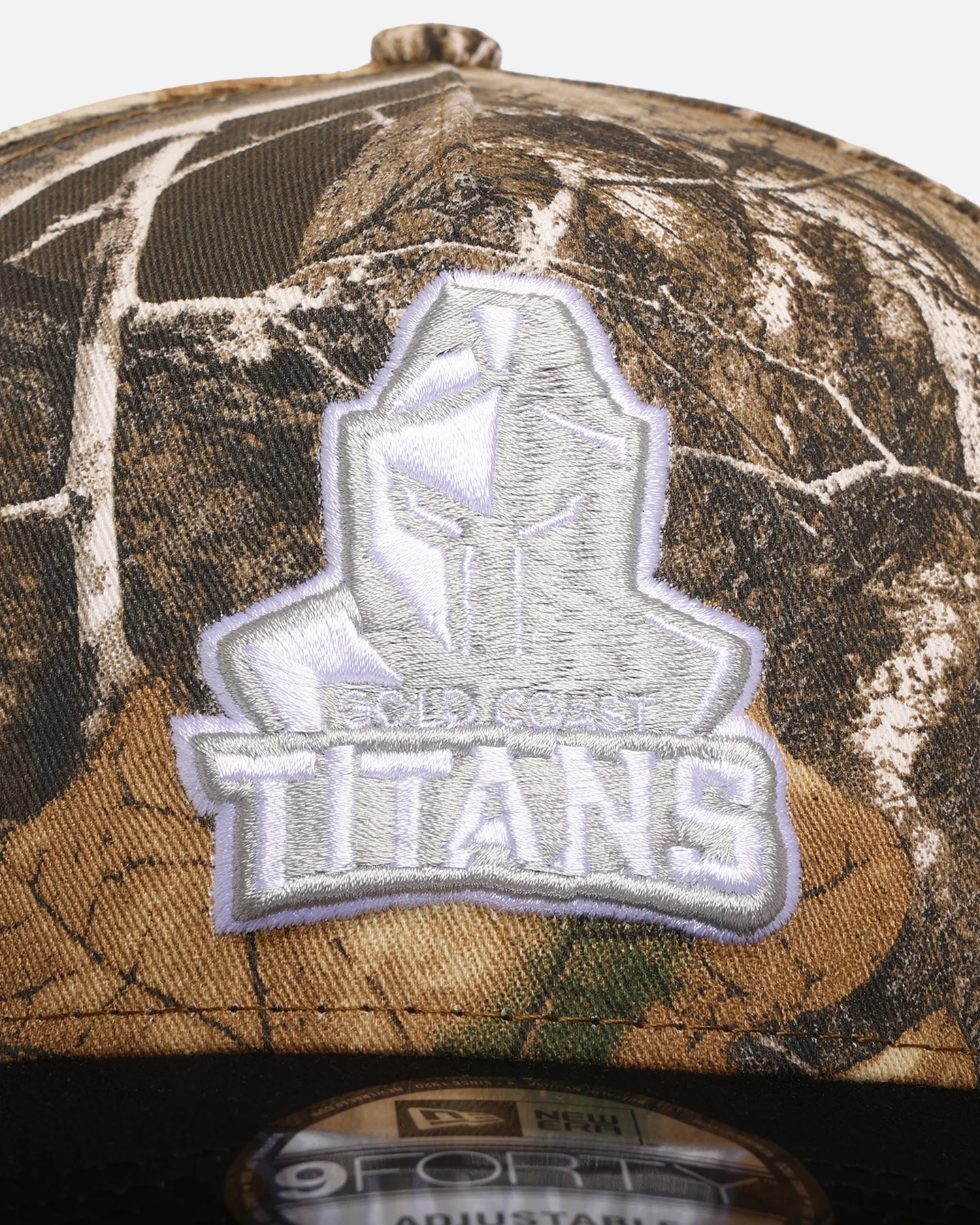 New Era Gold Coast Titans'NRL Real Tree' 9FORTY A-Frame Snapback Real Tree Camo - Image 5