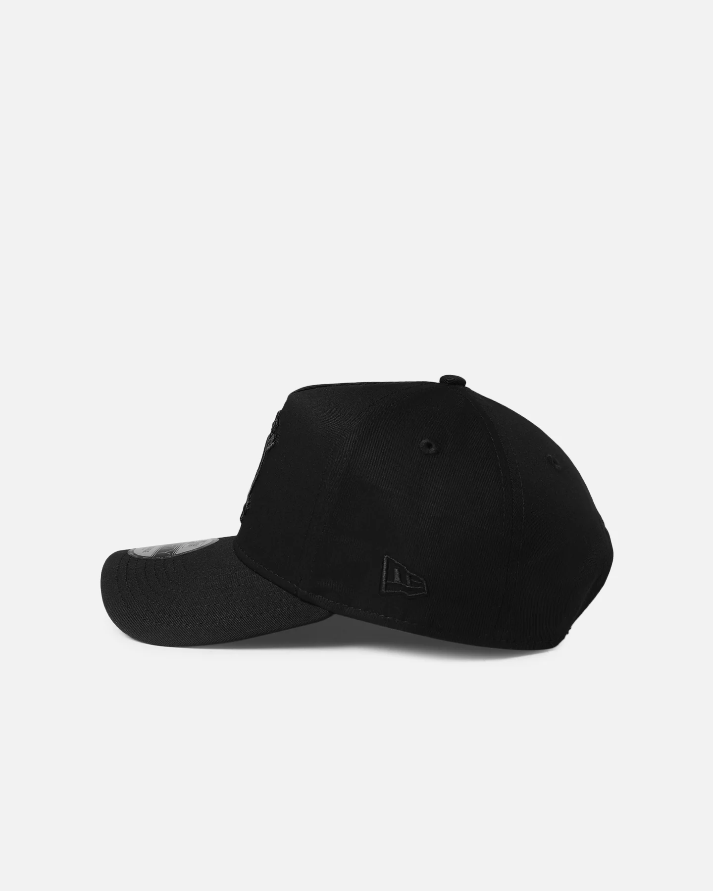 New Era Golden State Warriors 'NBA Black On Black' 9FORTY A-Frame Snapback Black - Image 4