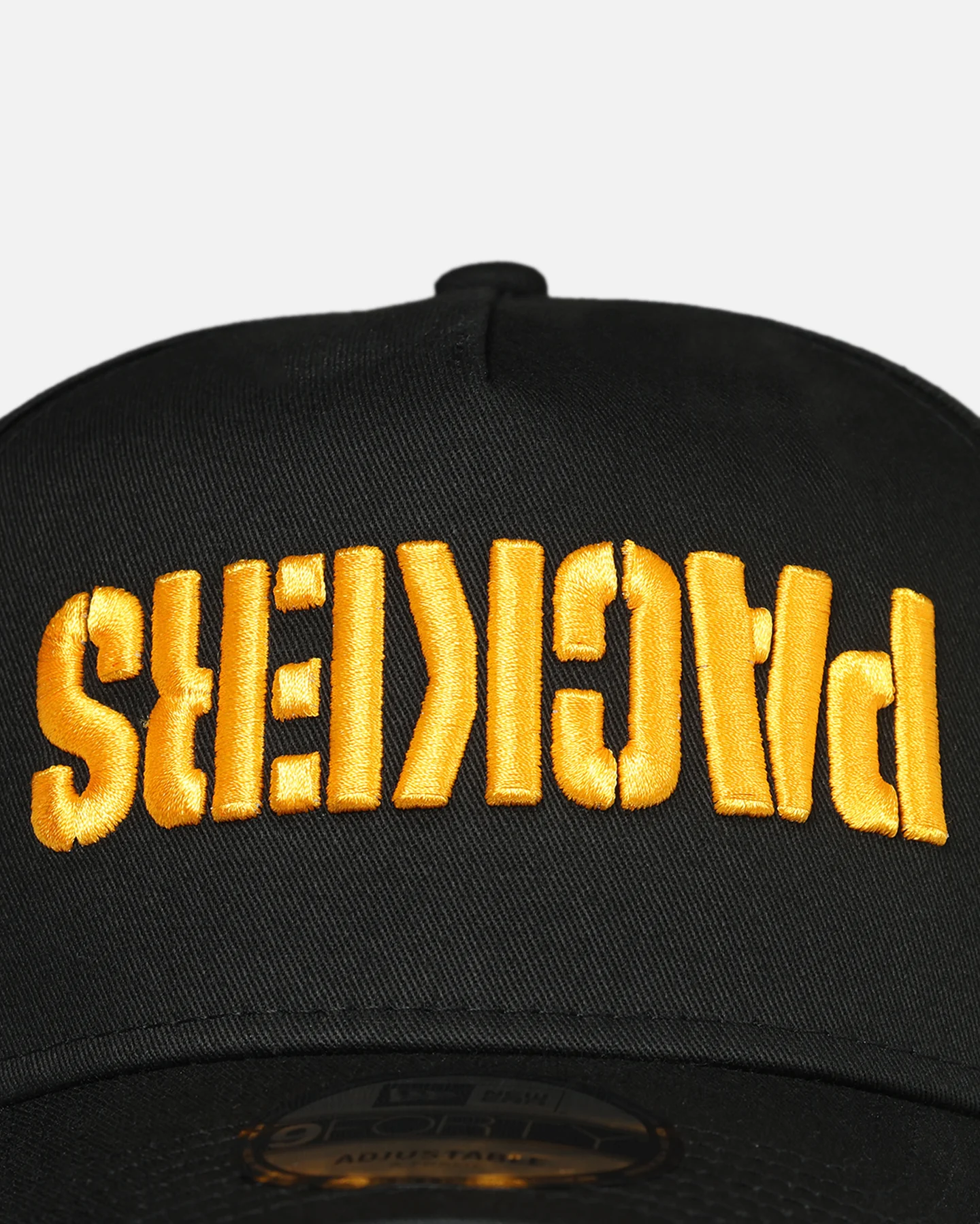 New Era Green Bay Packers 'Upside Down Logo' 9FORTY A-Frame Snapback Black - Image 5