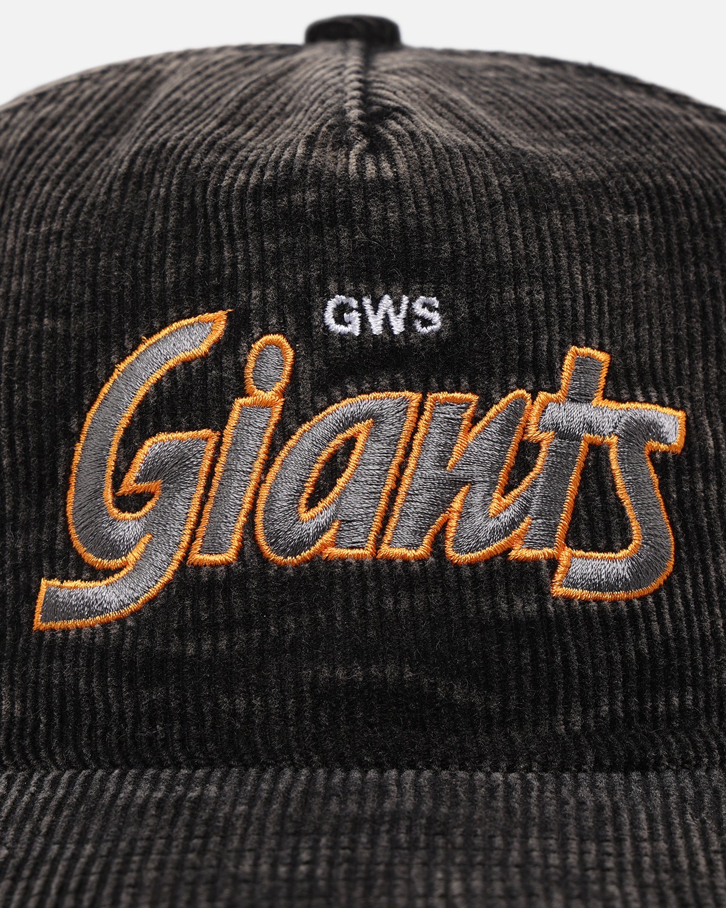 New Era GWS Giants 'Washed Corduroy' Pre-Curved Golfer Snapback Black/Kelly Green - Image 5