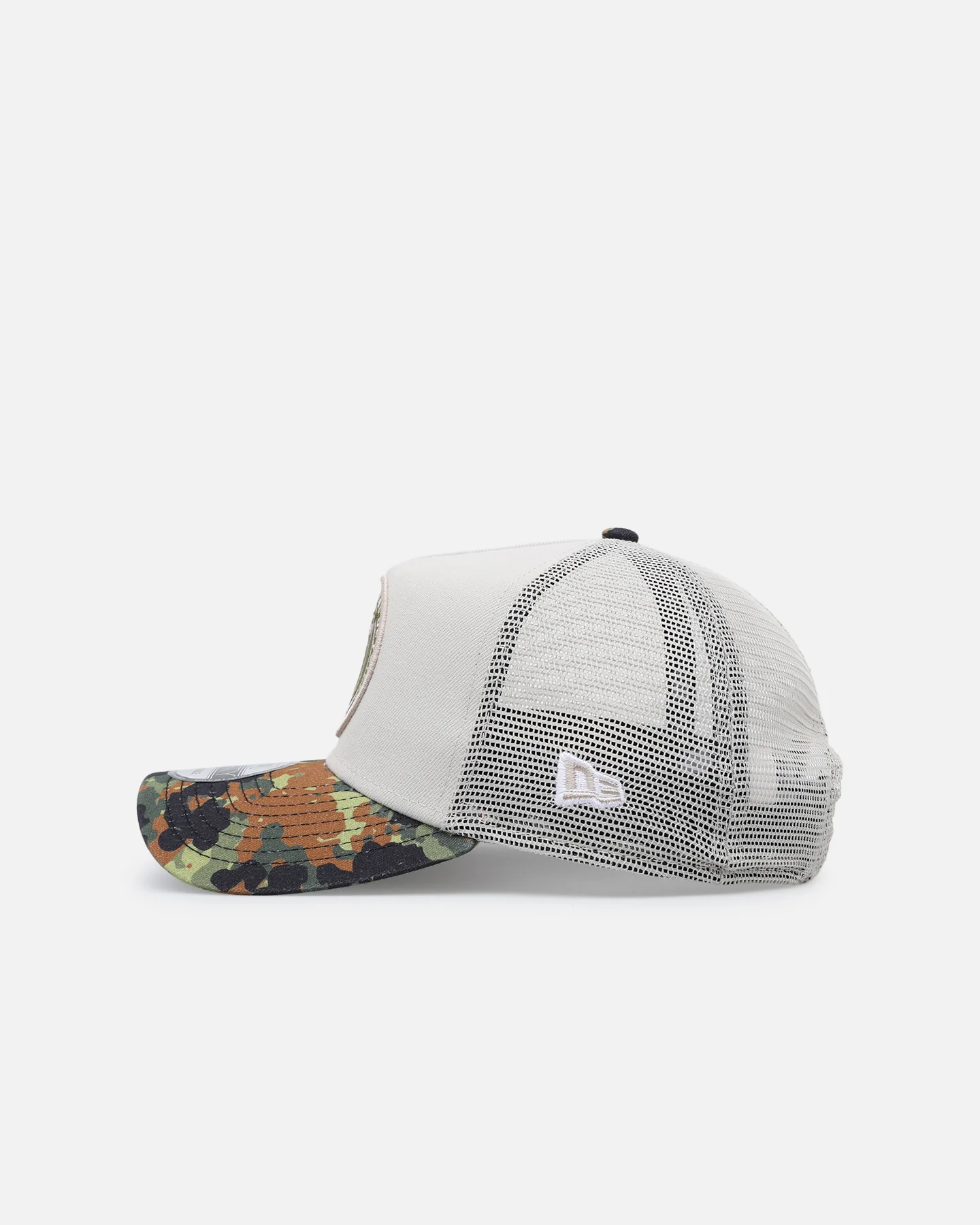 New Era Inter Miami CF "Camo Visor" 9FORTY A-Frame Trucker Snapback Stone/Olive - Image 4