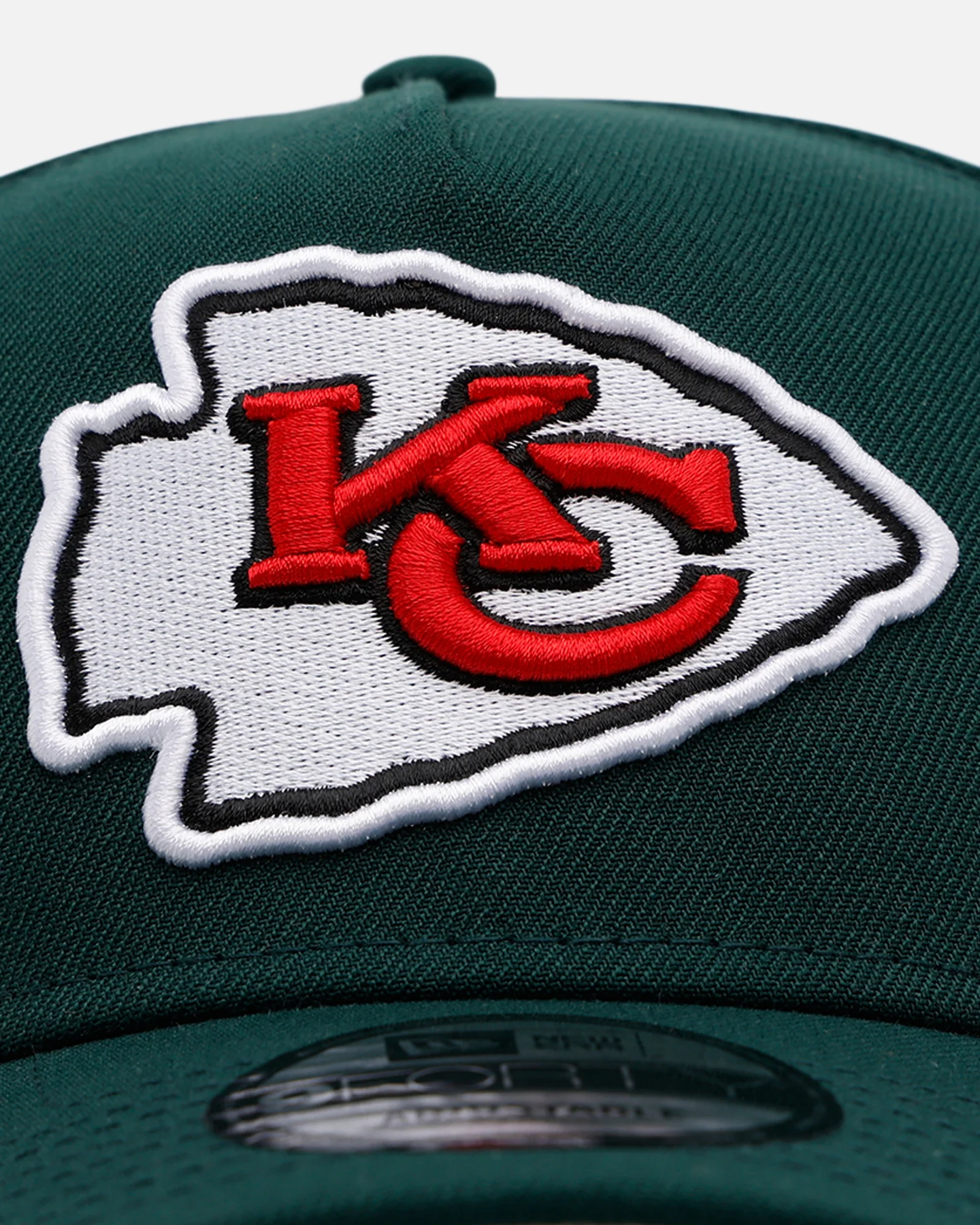 New Era Kansas City Chiefs 'Evergreen' 9FORTY A-Frame Snapback Dark Green - Image 5