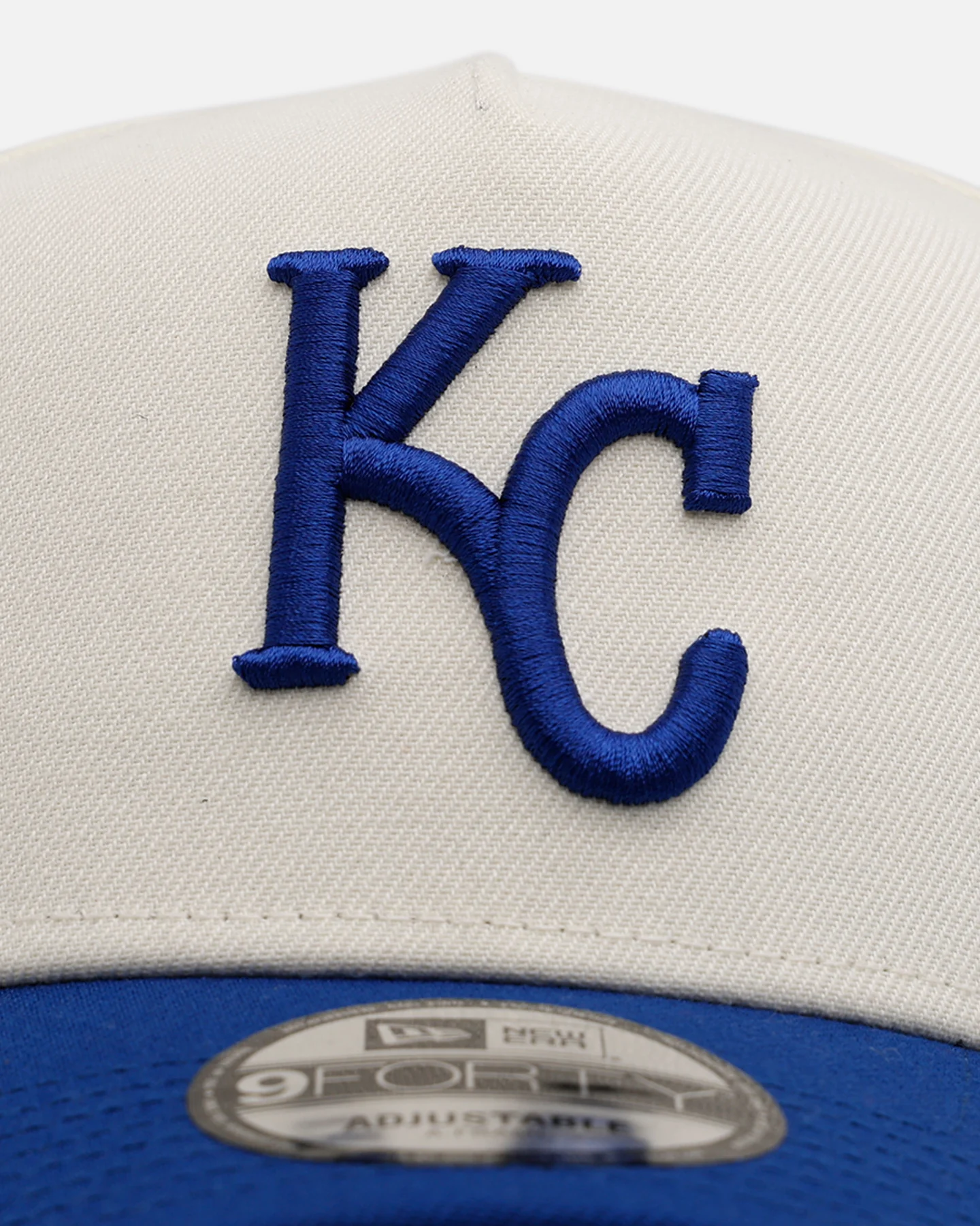 New Era Kansas City Royals 'Team Color Visor' 9FORTY A-Frame Snapback Chrome/Official Team Color - Image 5