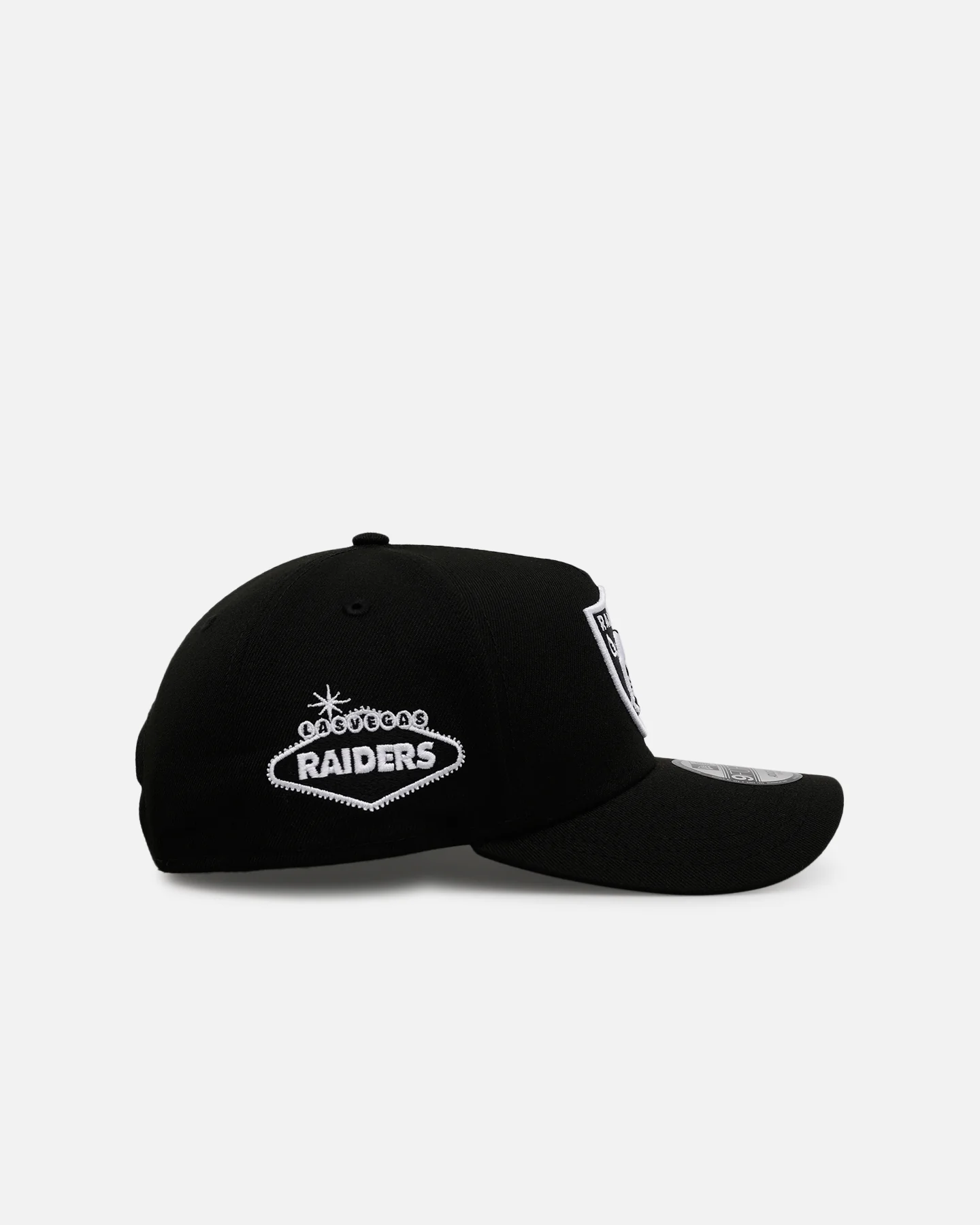 New Era Las Vegas Raiders 'Black And White' 9FORTY A-Frame Snapback Black/White - Image 3