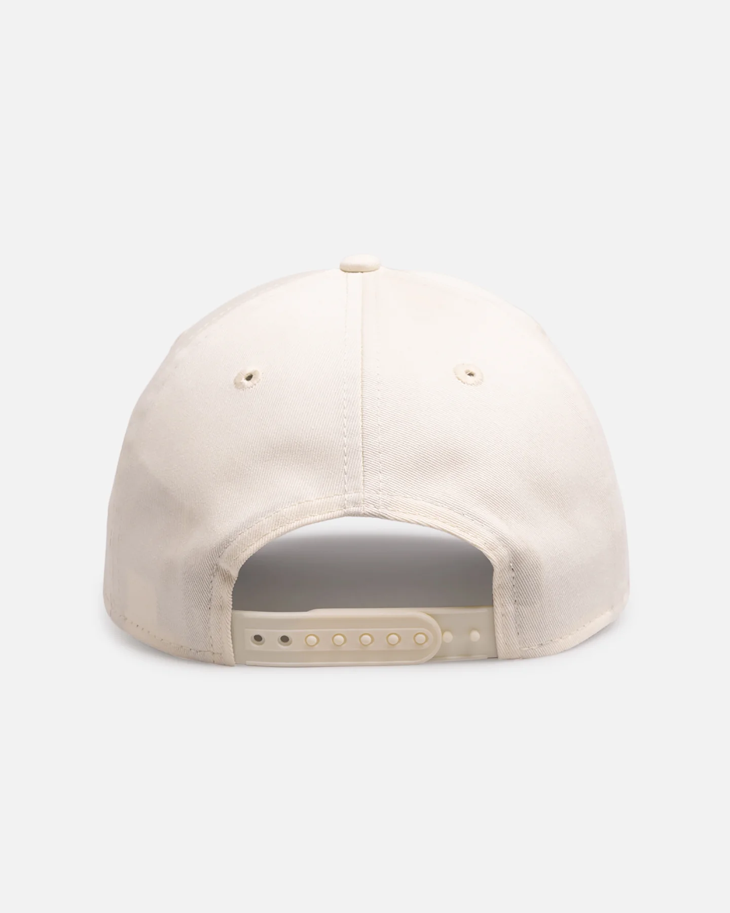 New Era Las Vegas Raiders 'Chrome Grey' 9FORTY A-Frame Snapback White/Silver - Image 2