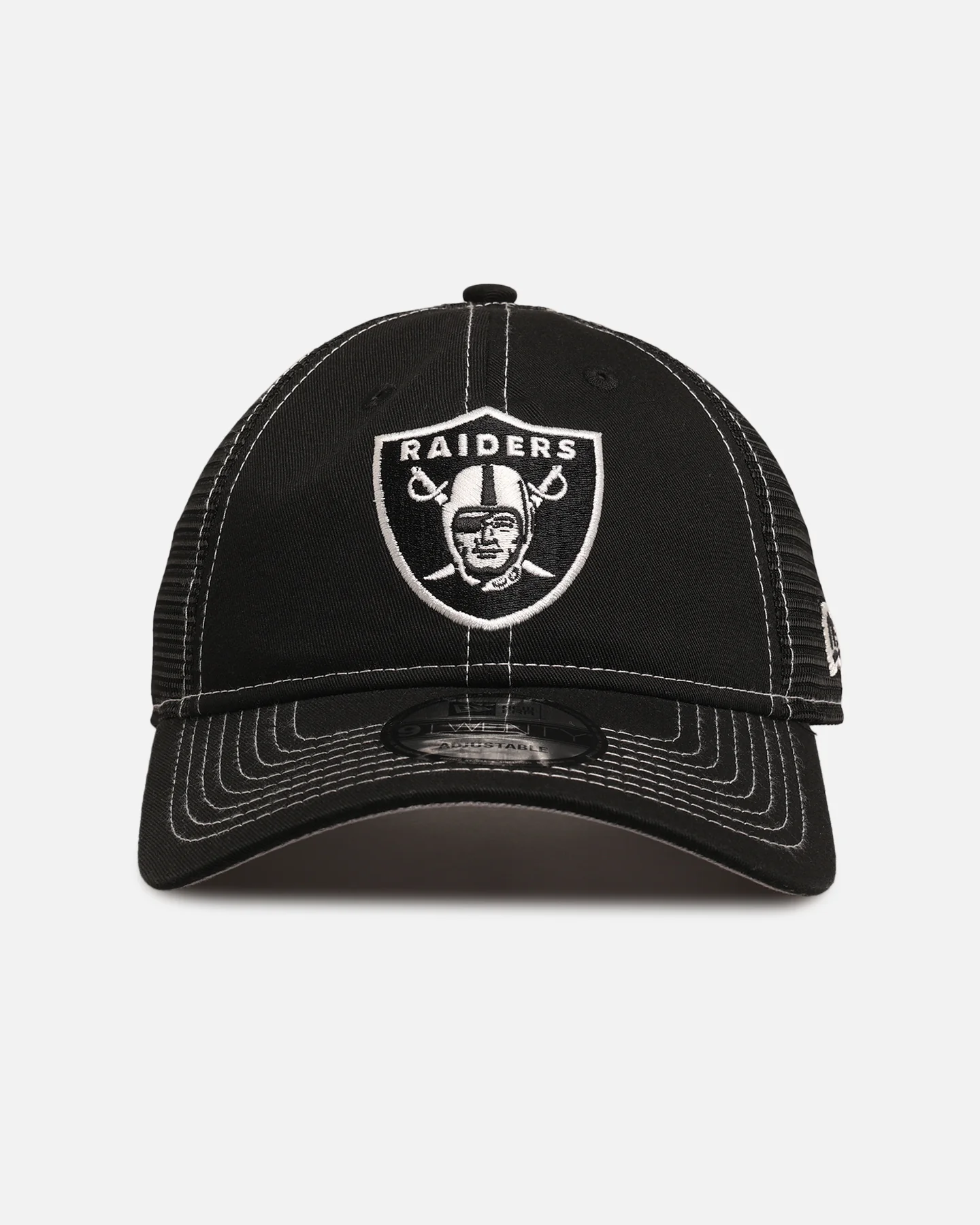 New Era Las Vegas Raiders 'Contrast Chrome' 9TWENTY Casual Trucker Strapback Black