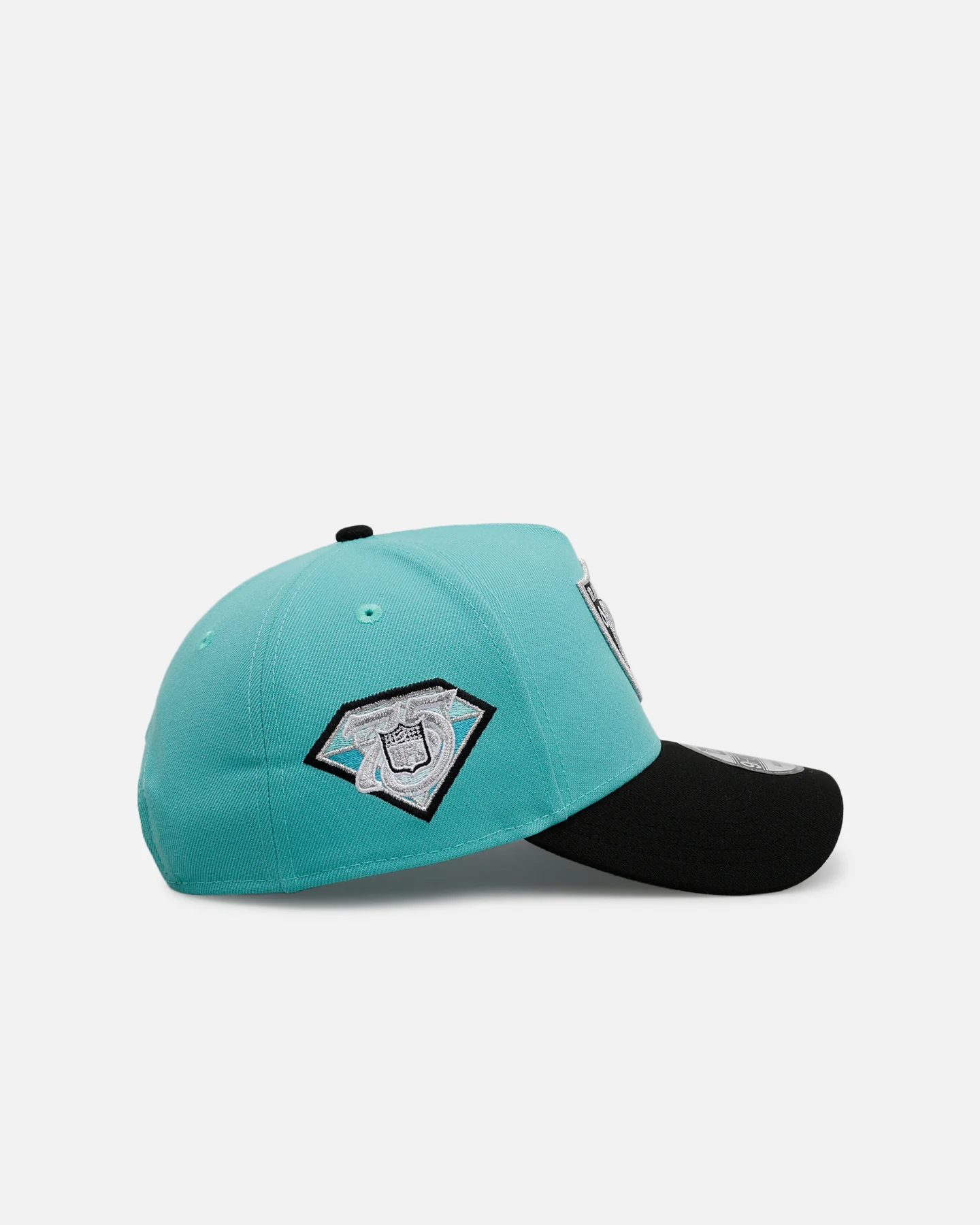 New Era Las Vegas Raiders 'Diamonds Are Forever' 9FORTY A-Frame Snapback Mint - Image 3