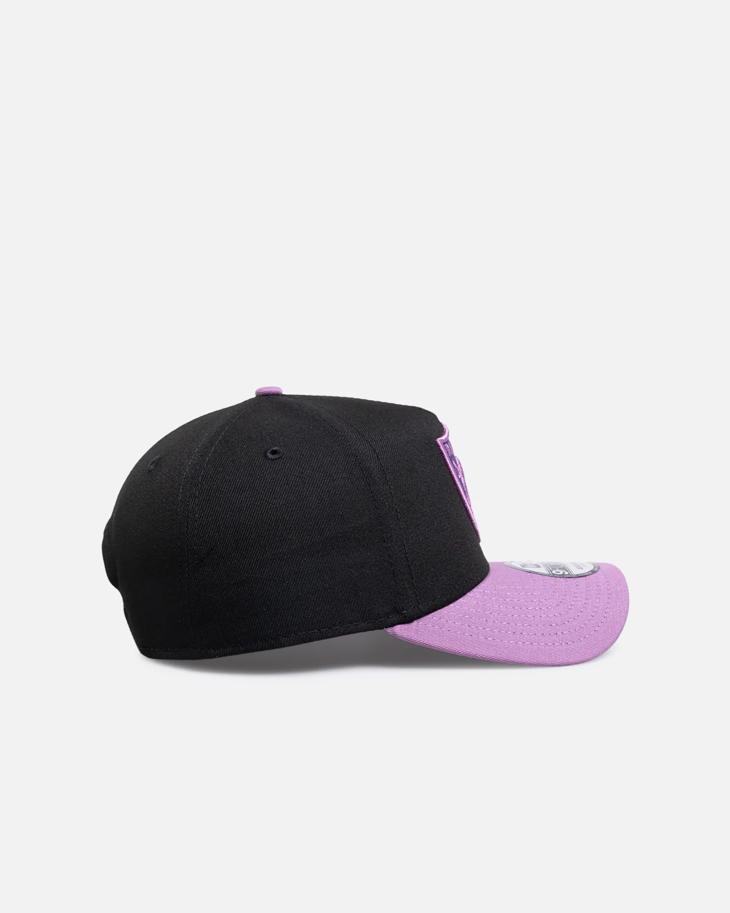 New Era Las Vegas Raiders 'Jacaranda' 9FORTY A-Frame Snapback Pastel Purple - Image 3