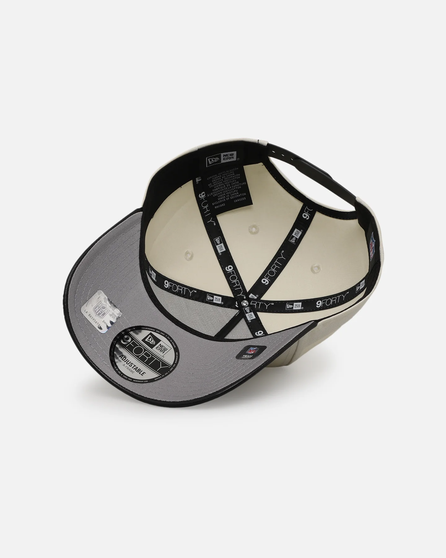 New Era Las Vegas Raiders 'Leather Visor' 9FORTY A-Frame Snapback Chrome White/Black - Image 6