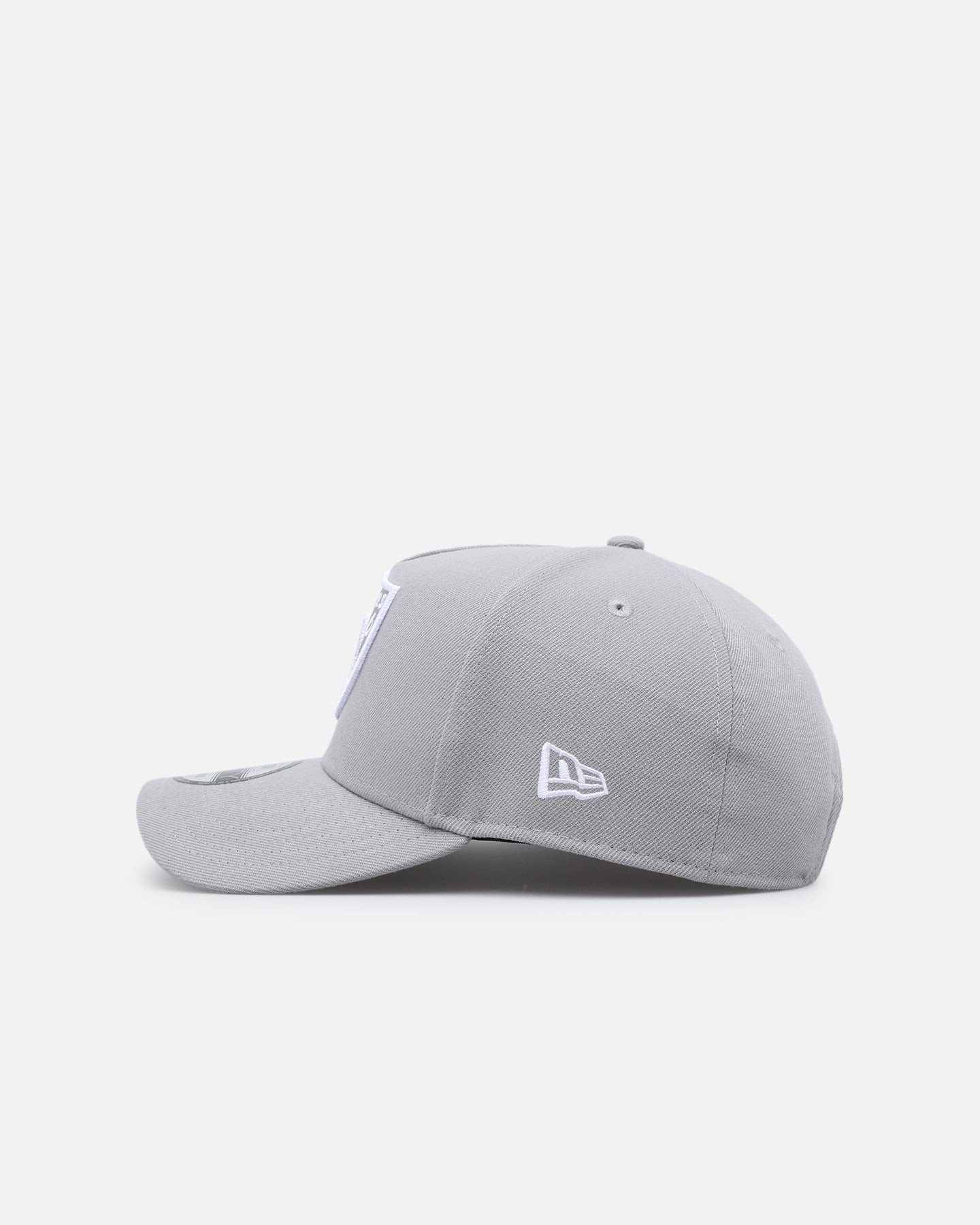 New Era Las Vegas Raiders 'Polychromatic' 9FORTY A-Frame Snapback Grey - Image 4