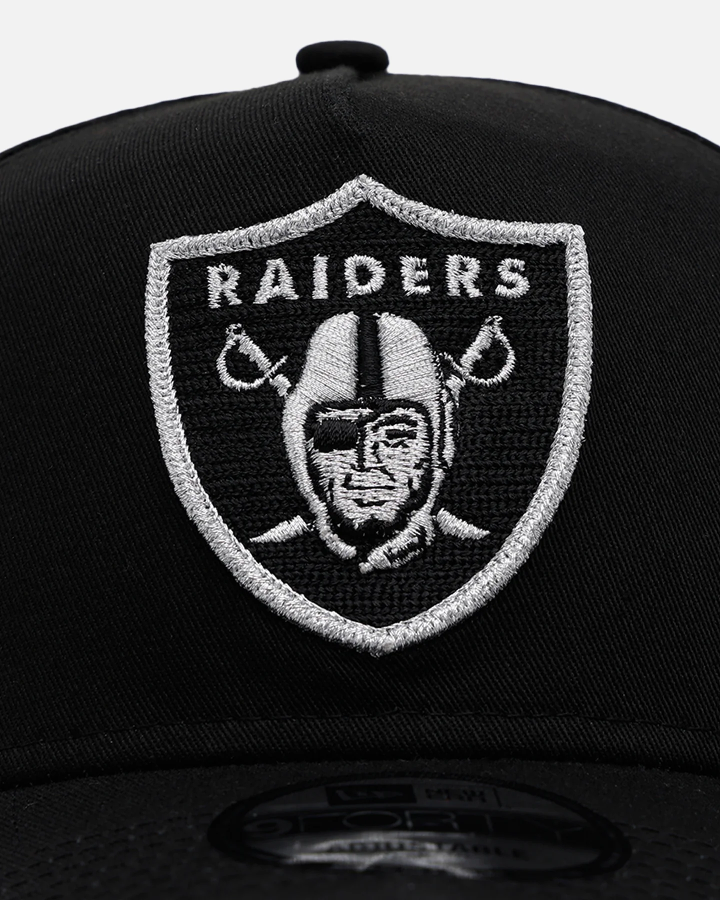 New Era Las Vegas Raiders 'Raised Metallic Chainstitch' 9FORTY A-Frame Snapback Black - Image 5