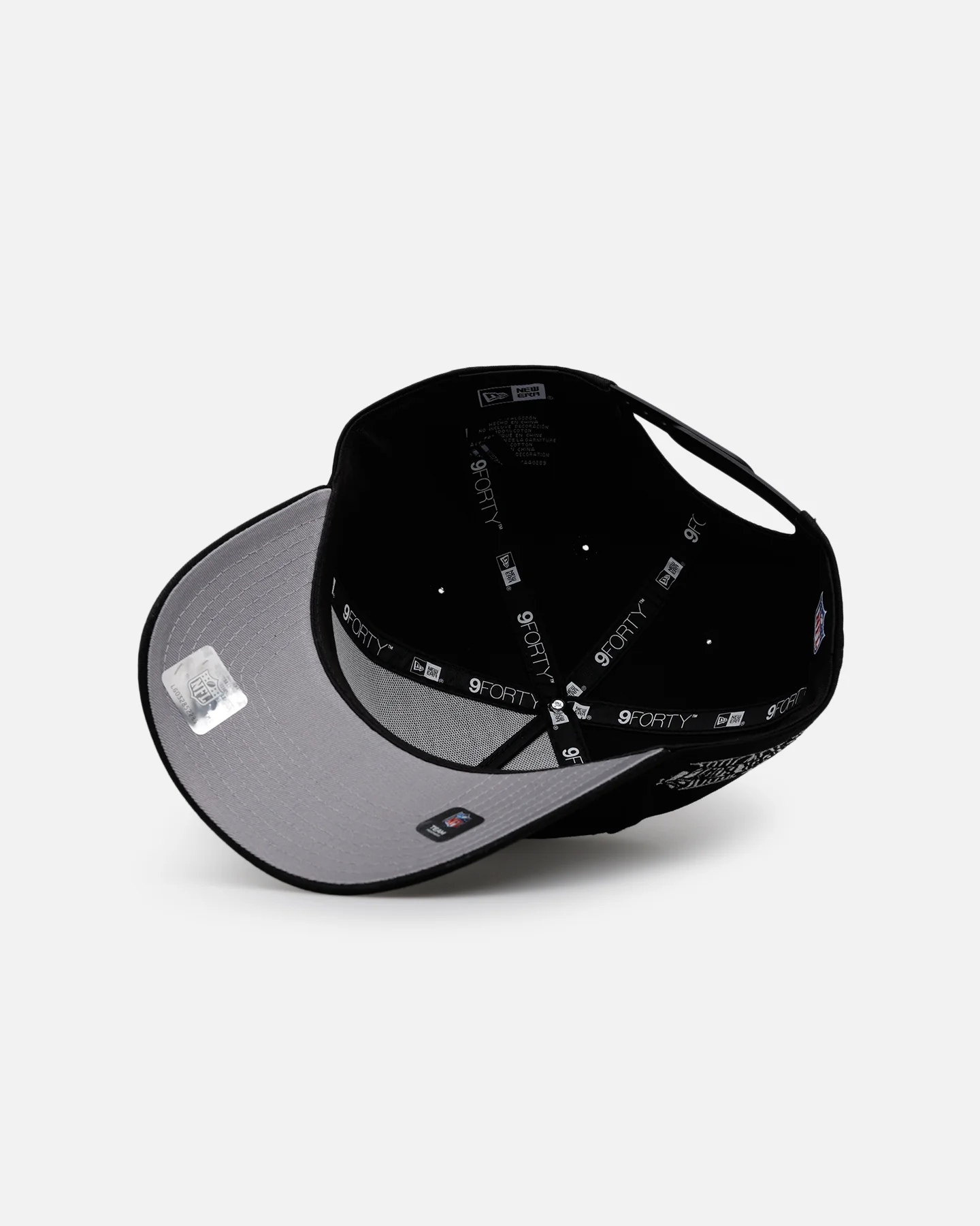 New Era Las Vegas Raiders 'Raised Metallic Chainstitch' 9FORTY A-Frame Snapback Black - Image 6