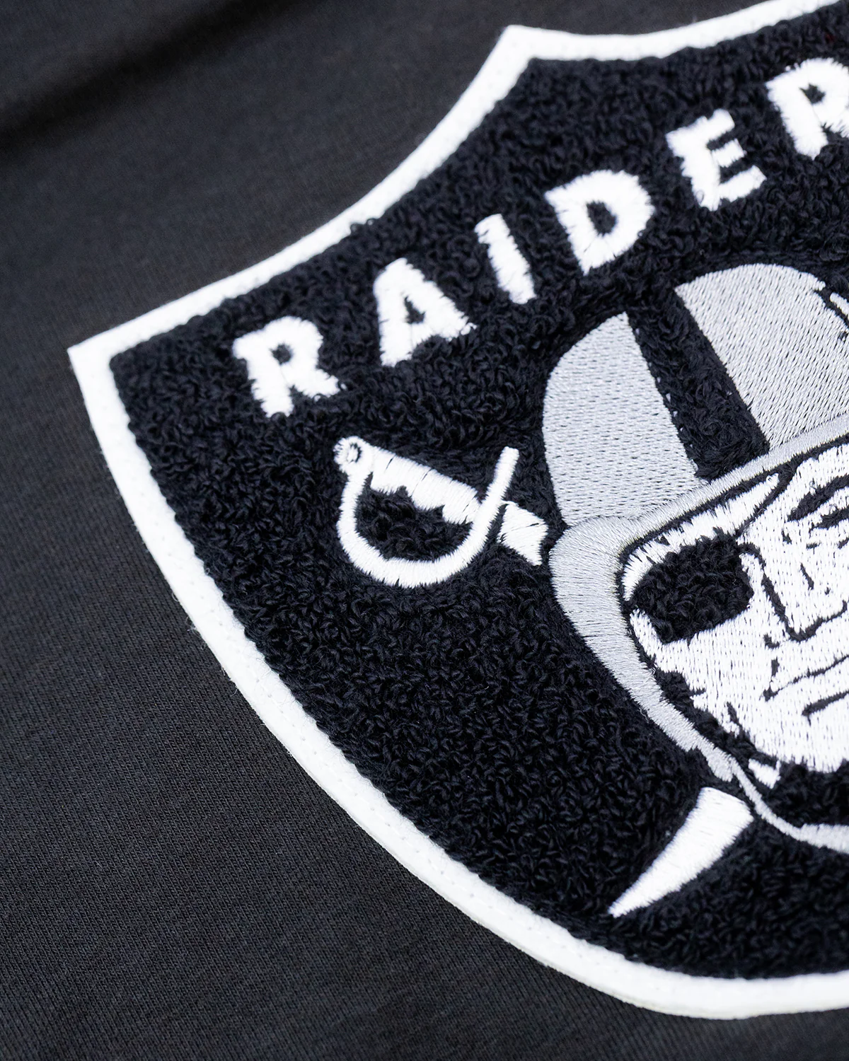 New Era Las Vegas Raiders Shorts Black - Image 9