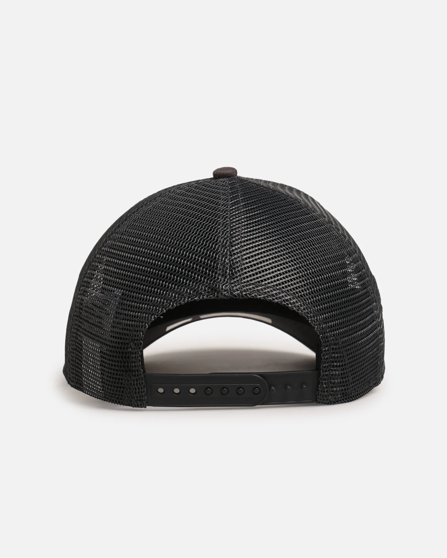 New Era Las Vegas Raiders 'Washed Fray' 9FORTY A-Frame Trucker Snapback Washed Grey - Image 2