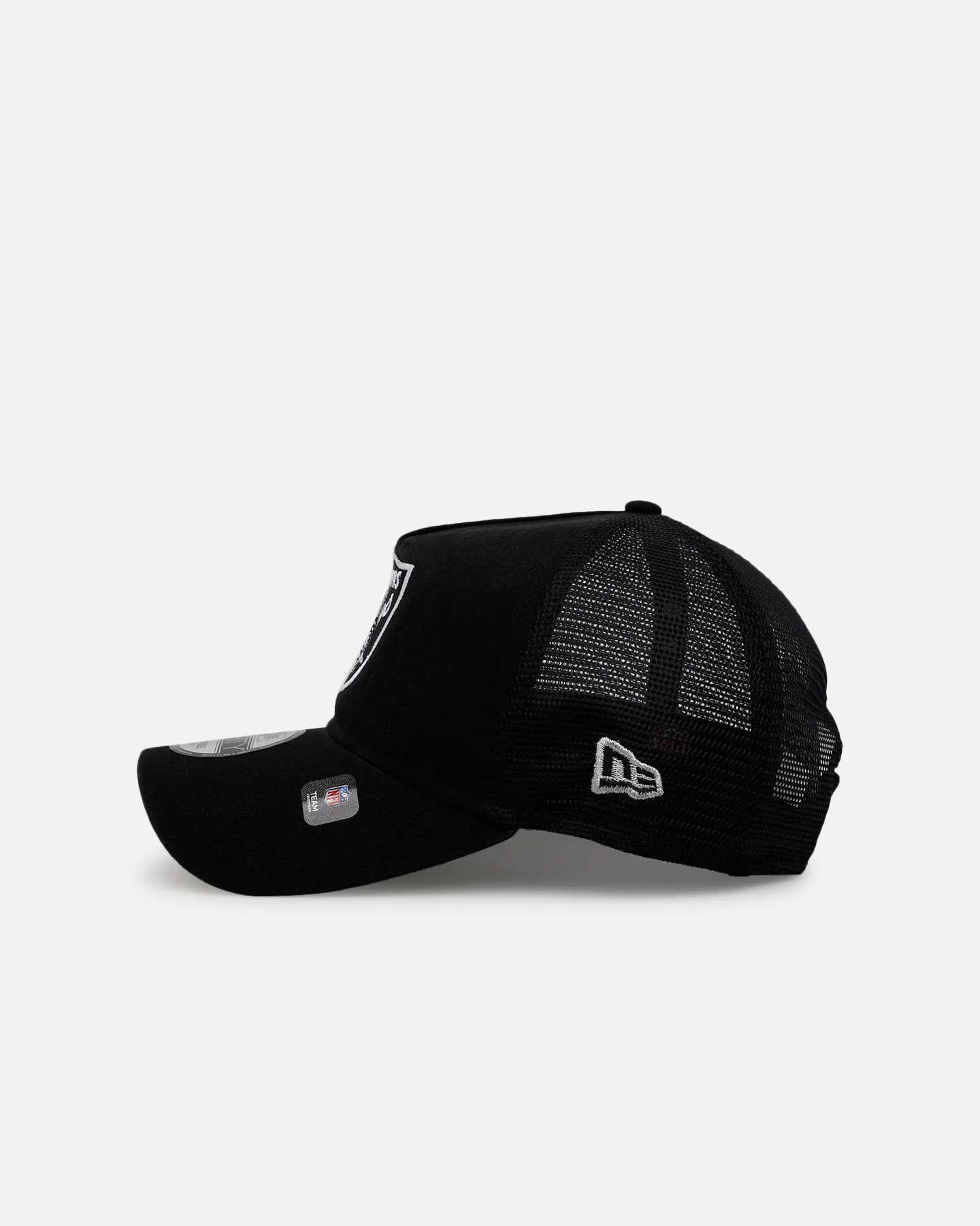 New Era Las Vegas Raiders 'Washed Truckers' 9FORTY A-Frame Trucker Snapback Official Team Color - Image 4