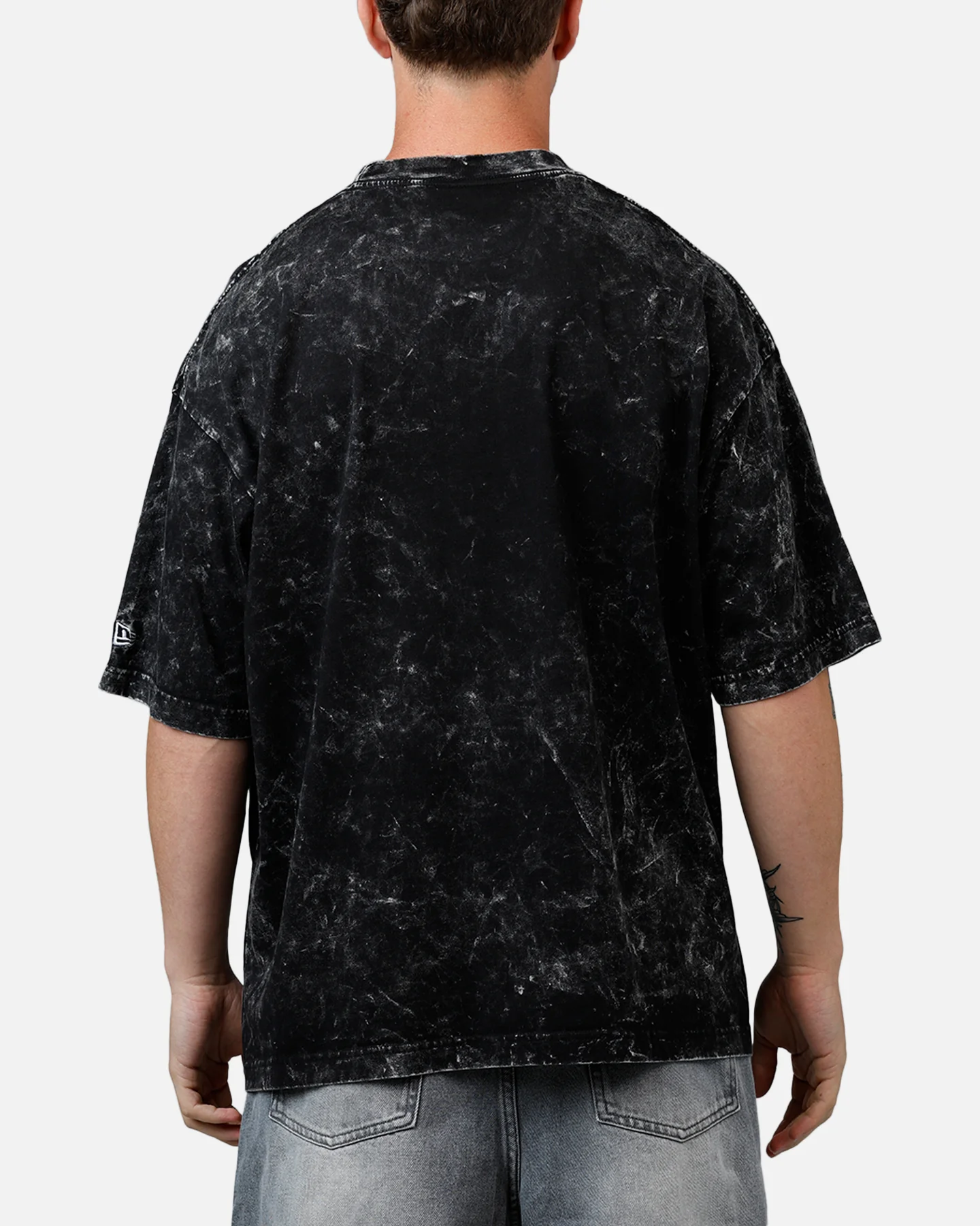 New Era Los Angeles Chargers Boxy Essentials T-Shirt Washed Black - Image 2