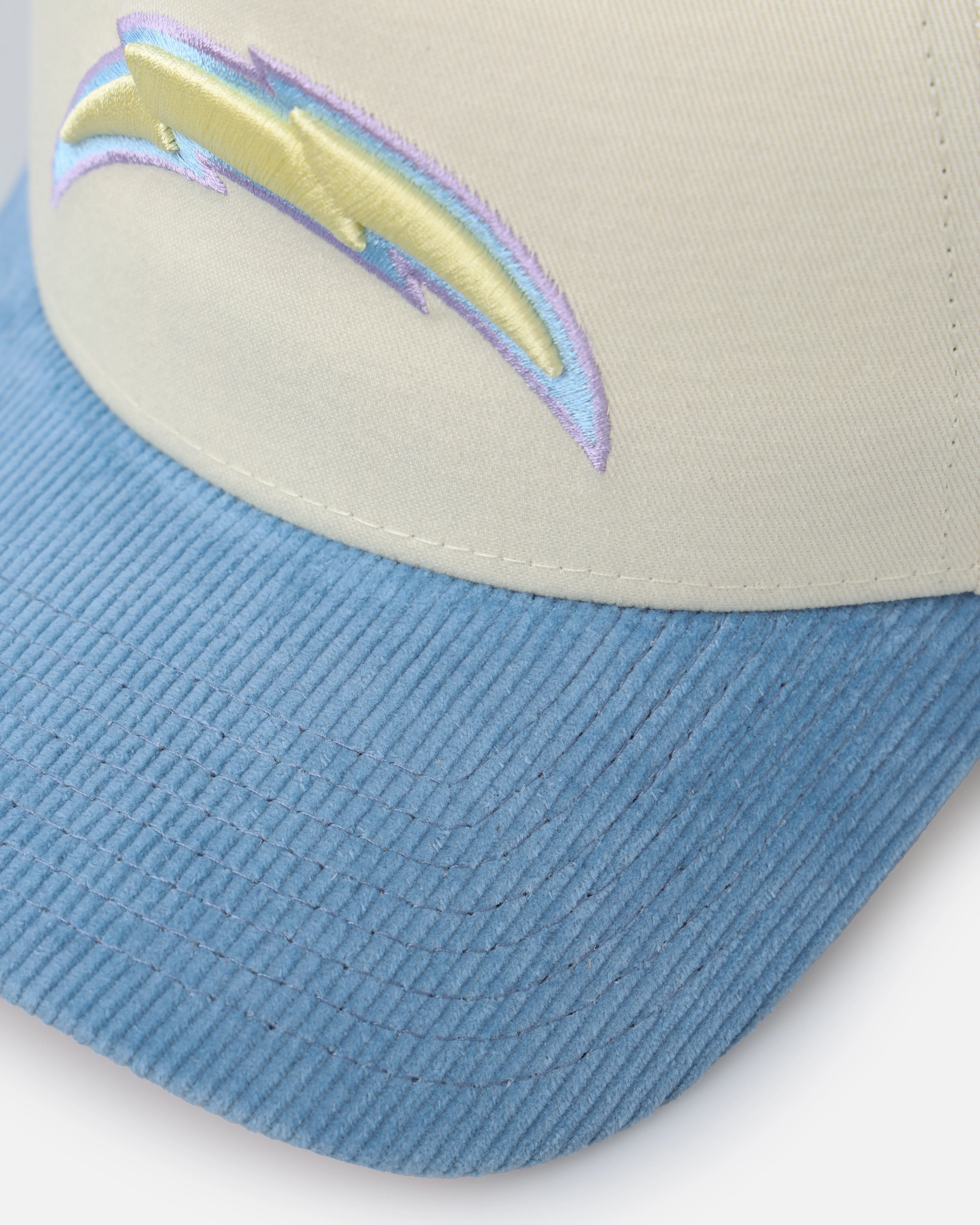 New Era Los Angeles Chargers 'Easter Corduroy' 9FORTY A-Frame Snapback White/Blue - Image 2