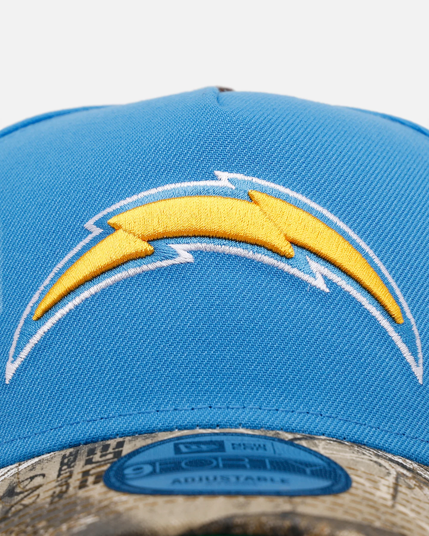 New Era Los Angeles Chargers 'Realtree Visor' 9FORTY A-Frame Snapback Official Team Color - Image 5