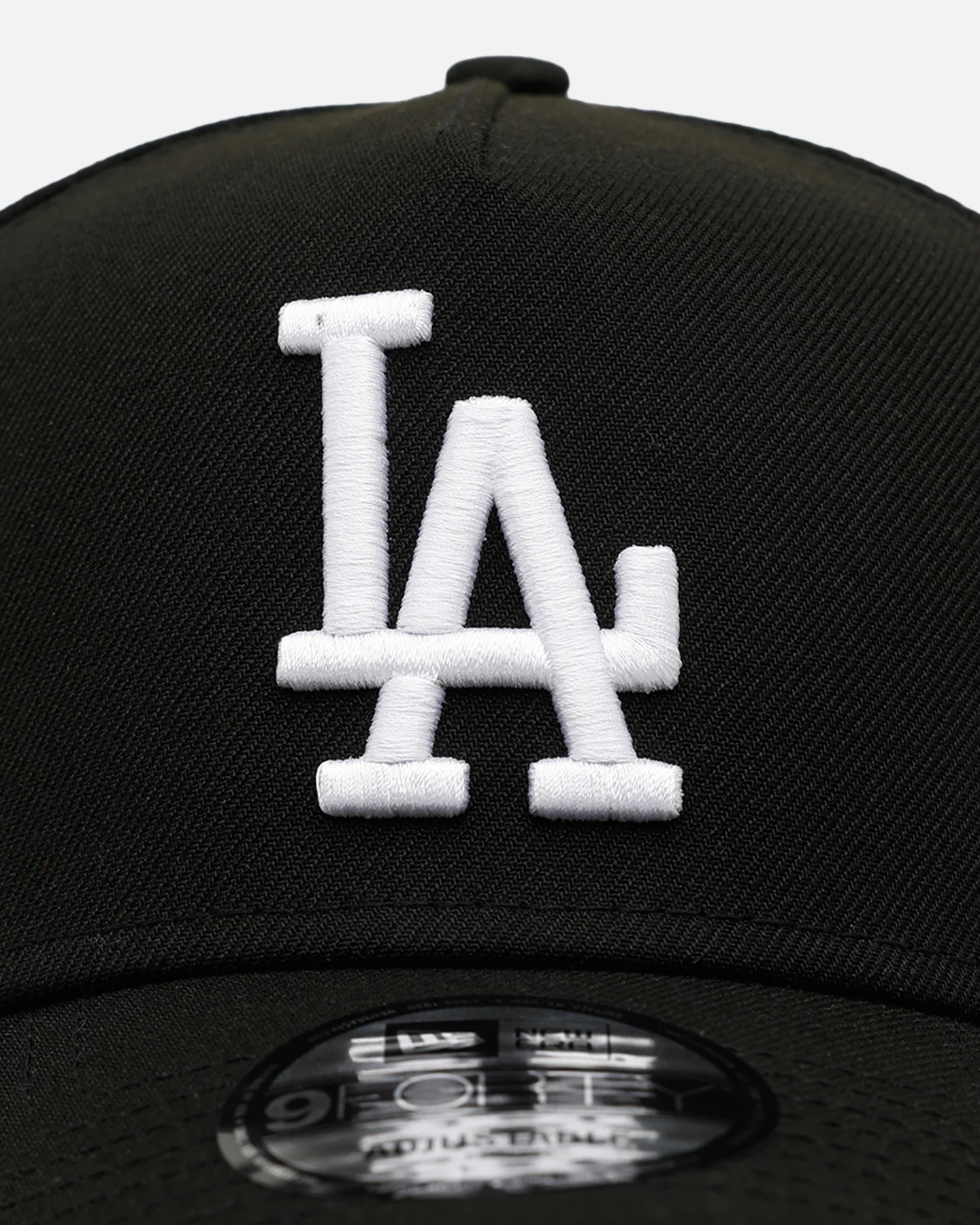 New Era Los Angeles Dodgers '2025 World Series Champions' 9FORTY A-Frame Snapback Black/White - Image 5