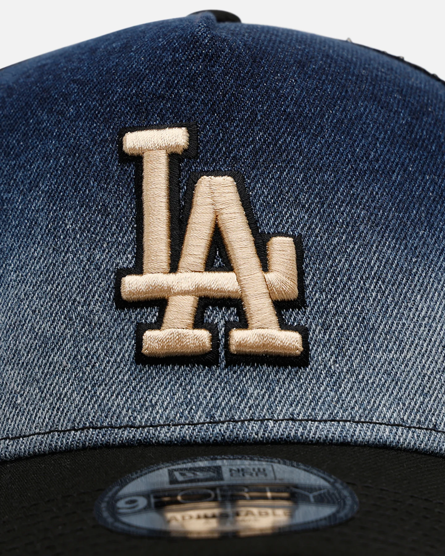 New Era Los Angeles Dodgers 'Bleach' 9FORTY A-Frame Trucker Snapback Denim - Image 5
