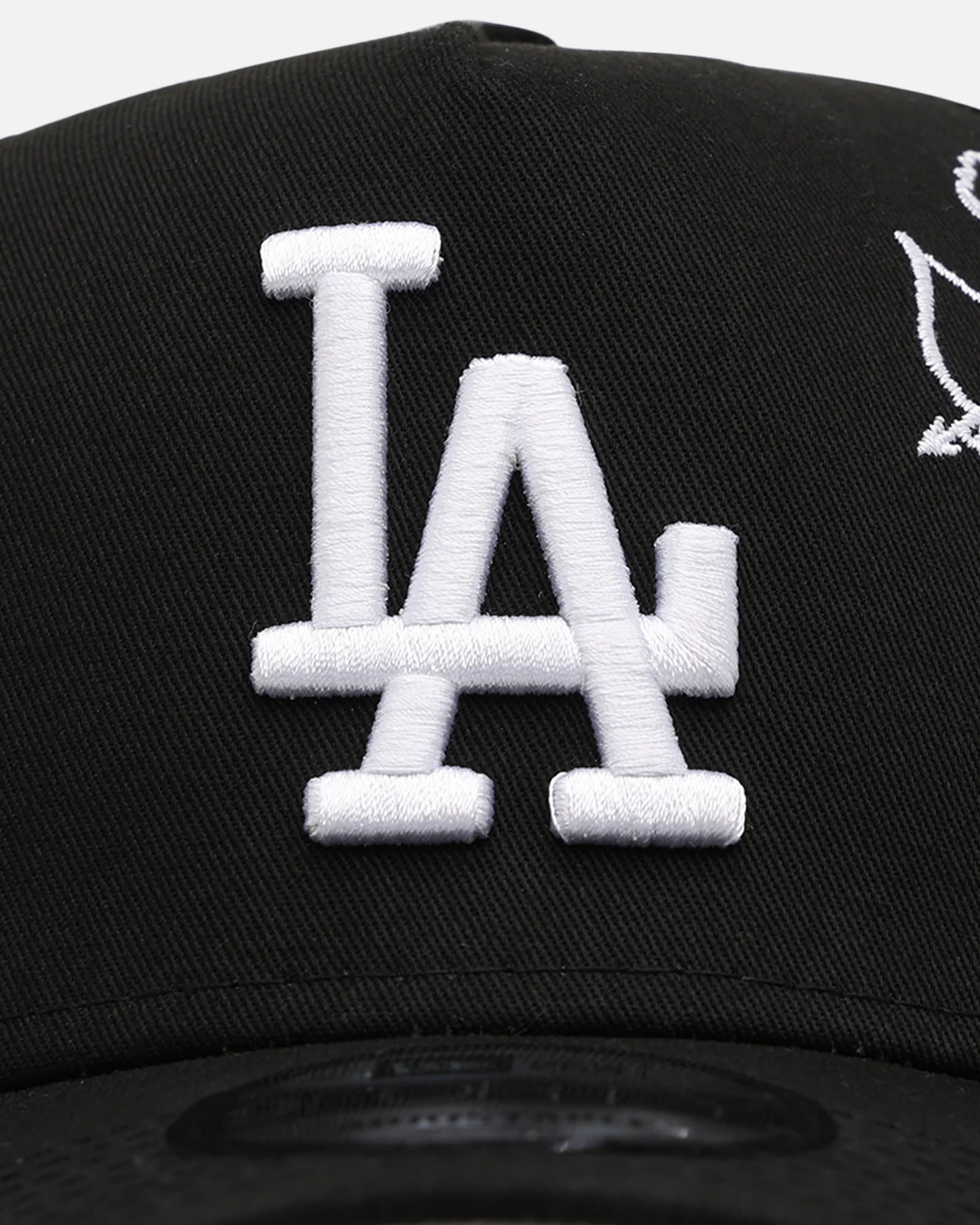 New Era Los Angeles Dodgers 'Cherub Trucker' 9FORTY A-Frame Trucker Snapback Black/White - Image 5