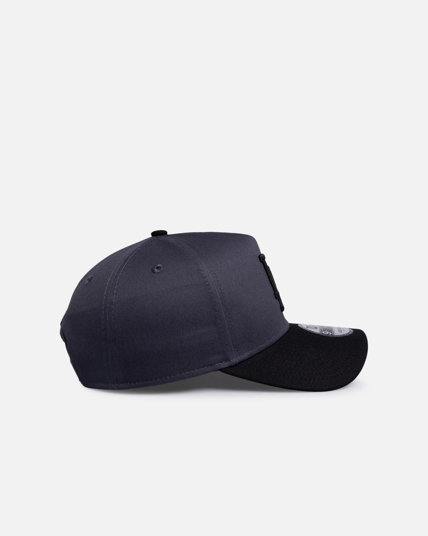 New Era Los Angeles Dodgers 'Graphite Black' 9FORTY A-Frame Snapback Black/Grey - Image 3