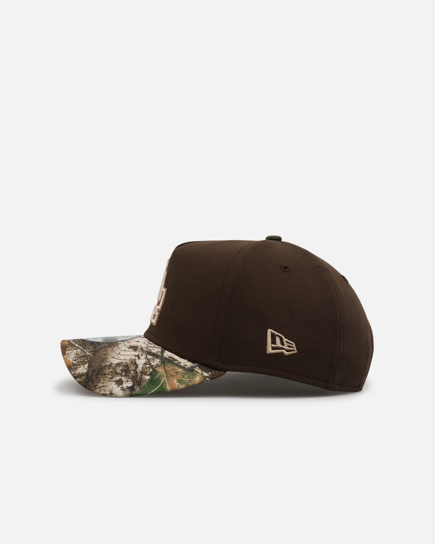 New Era Los Angeles Dodgers 'Great Outdoors' 9FORTY A-Frame Snapback Brown/Camo - Image 4
