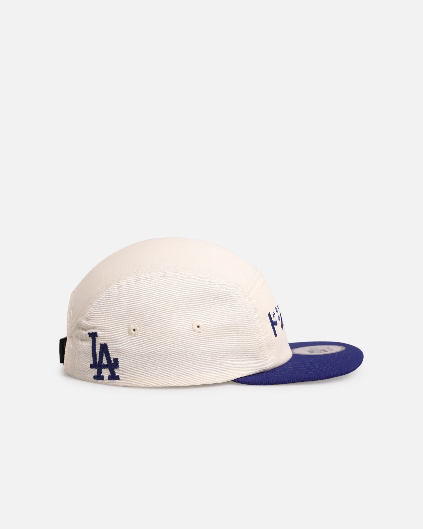 New Era Los Angeles Dodgers 'Ohtani & Kanji' Camper Strapback Chrome/Dark Royal - Image 3