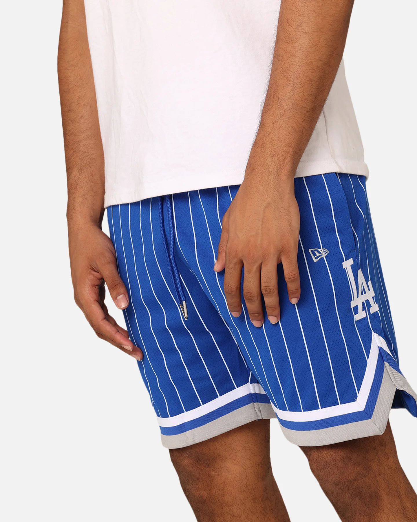 New Era Los Angeles Dodgers Pinstripe Shorts OTC - Image 4